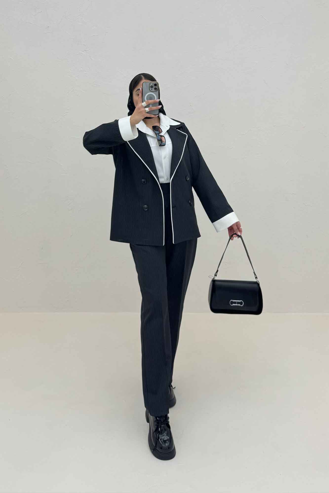 ست 2PS دیپلمات مغزی دوزی تیکه سفید R