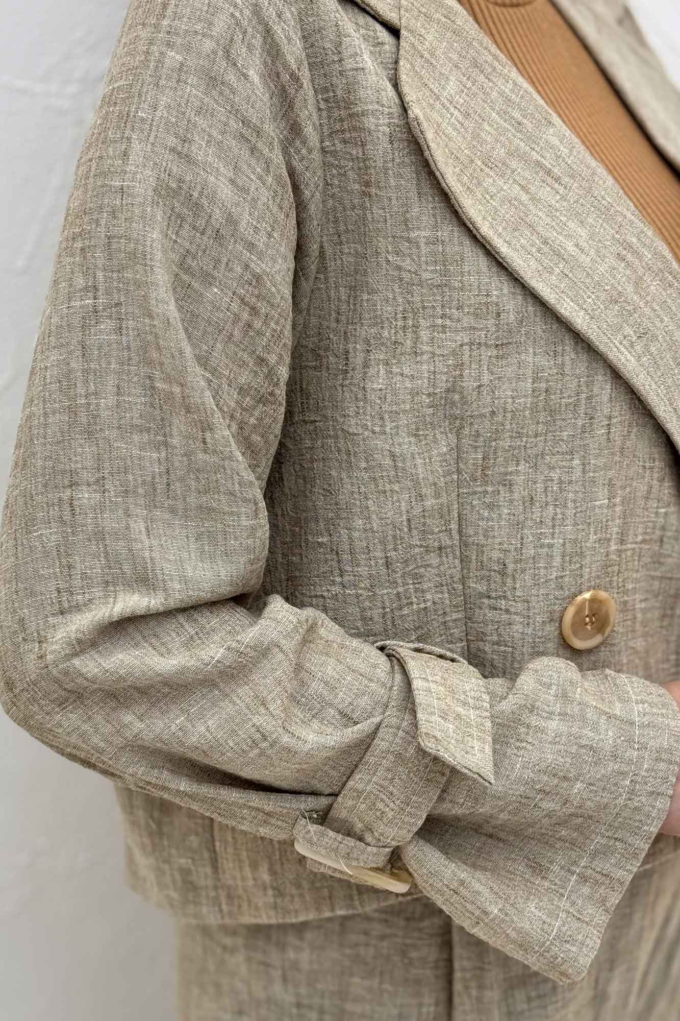 ست کت و شلوار آستین سگک شانتون برفکی