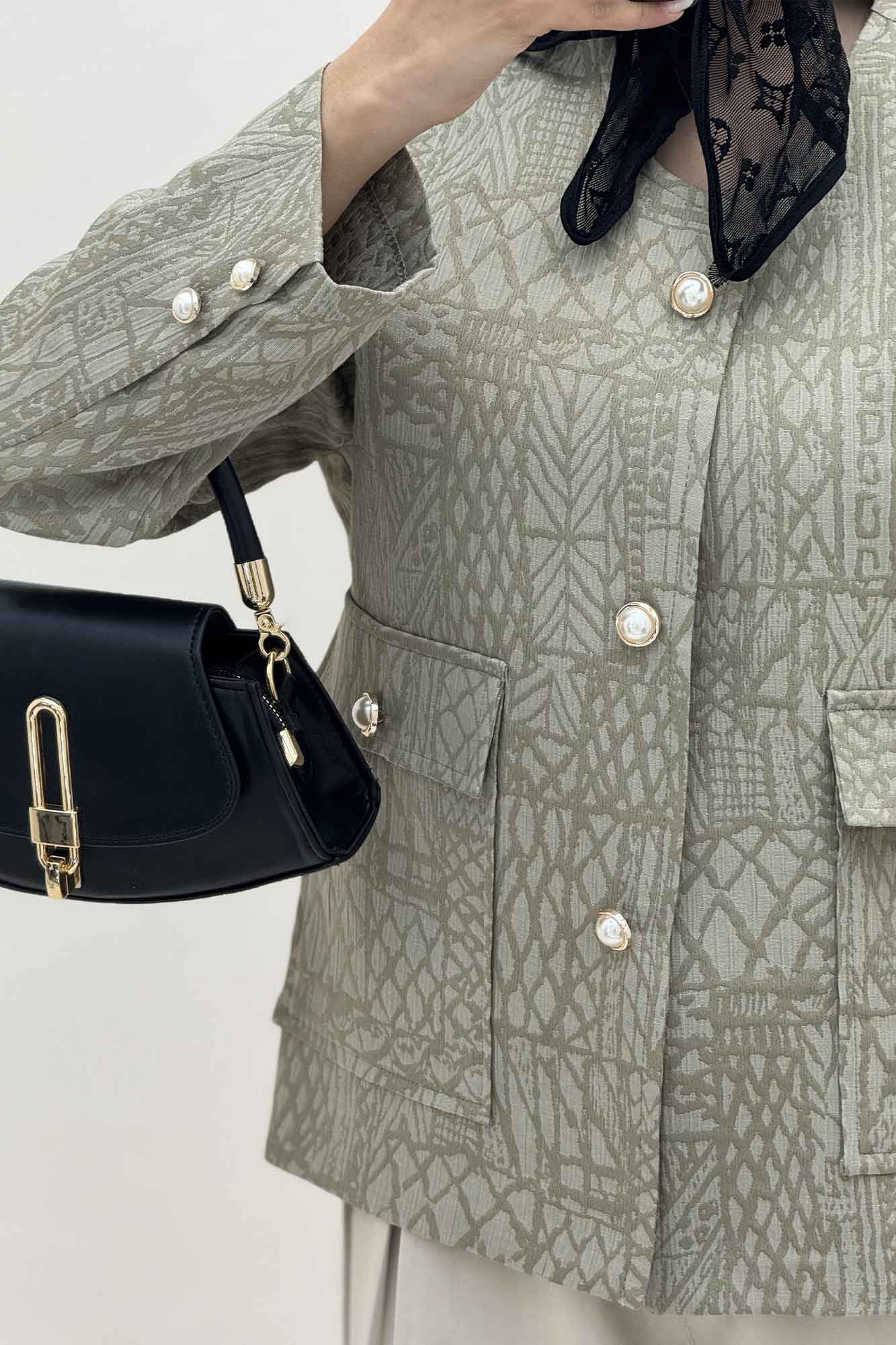 کت ژاکارد یقه گرد دو جیب پاکتی سالوینا