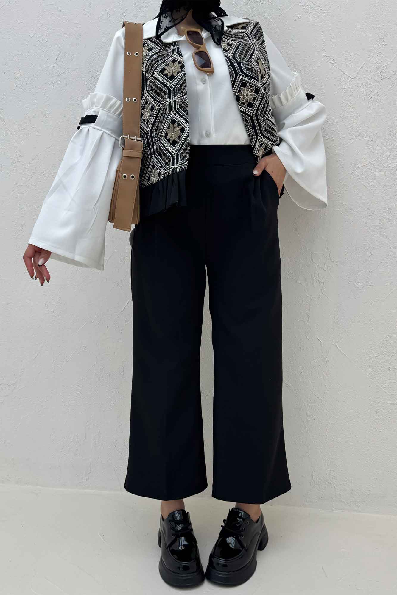 جلیقه و شلوار مازراتی چین دار سوزن دوزی