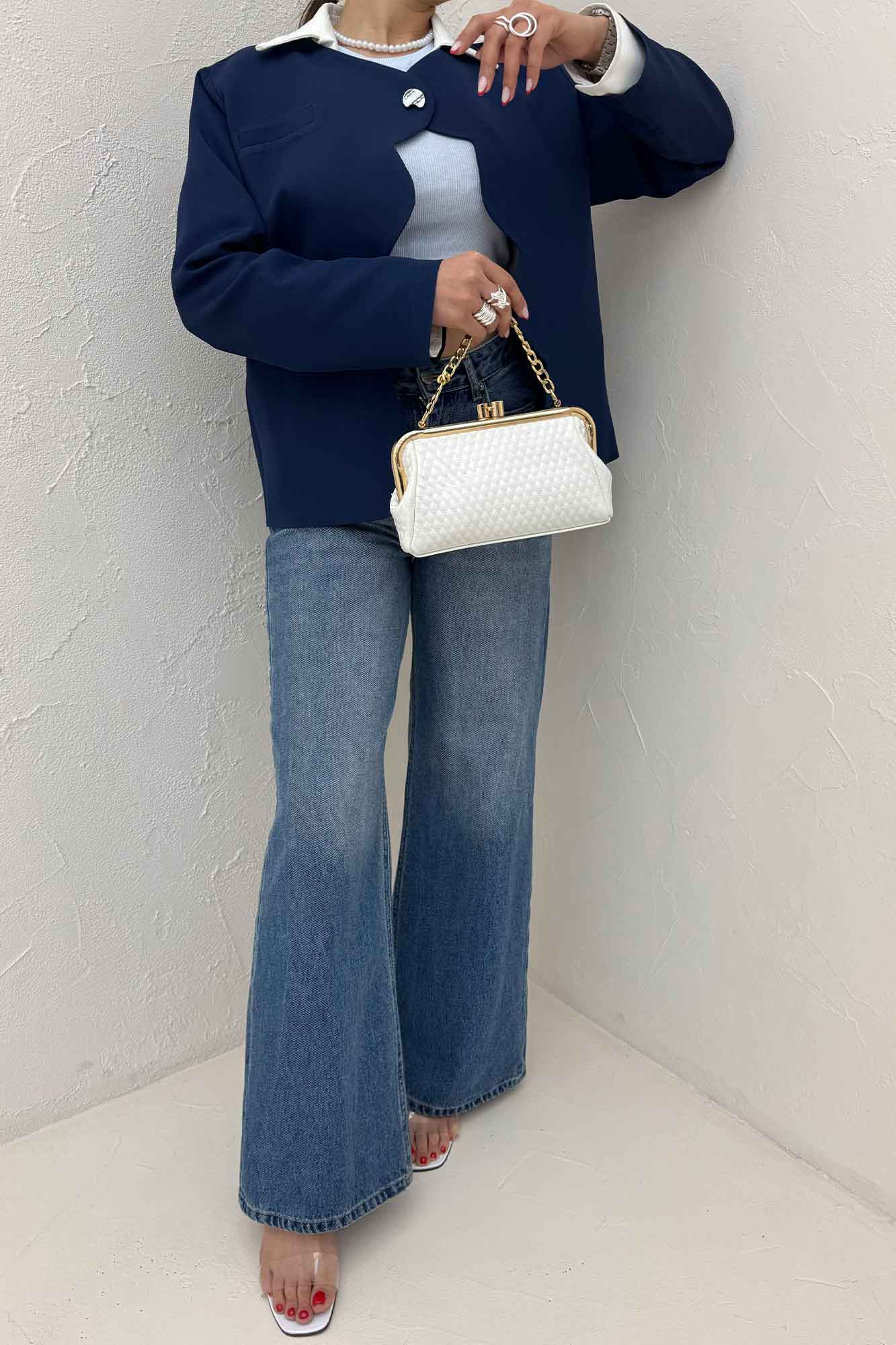 کت مازراتی جلو موجی تک دکمه