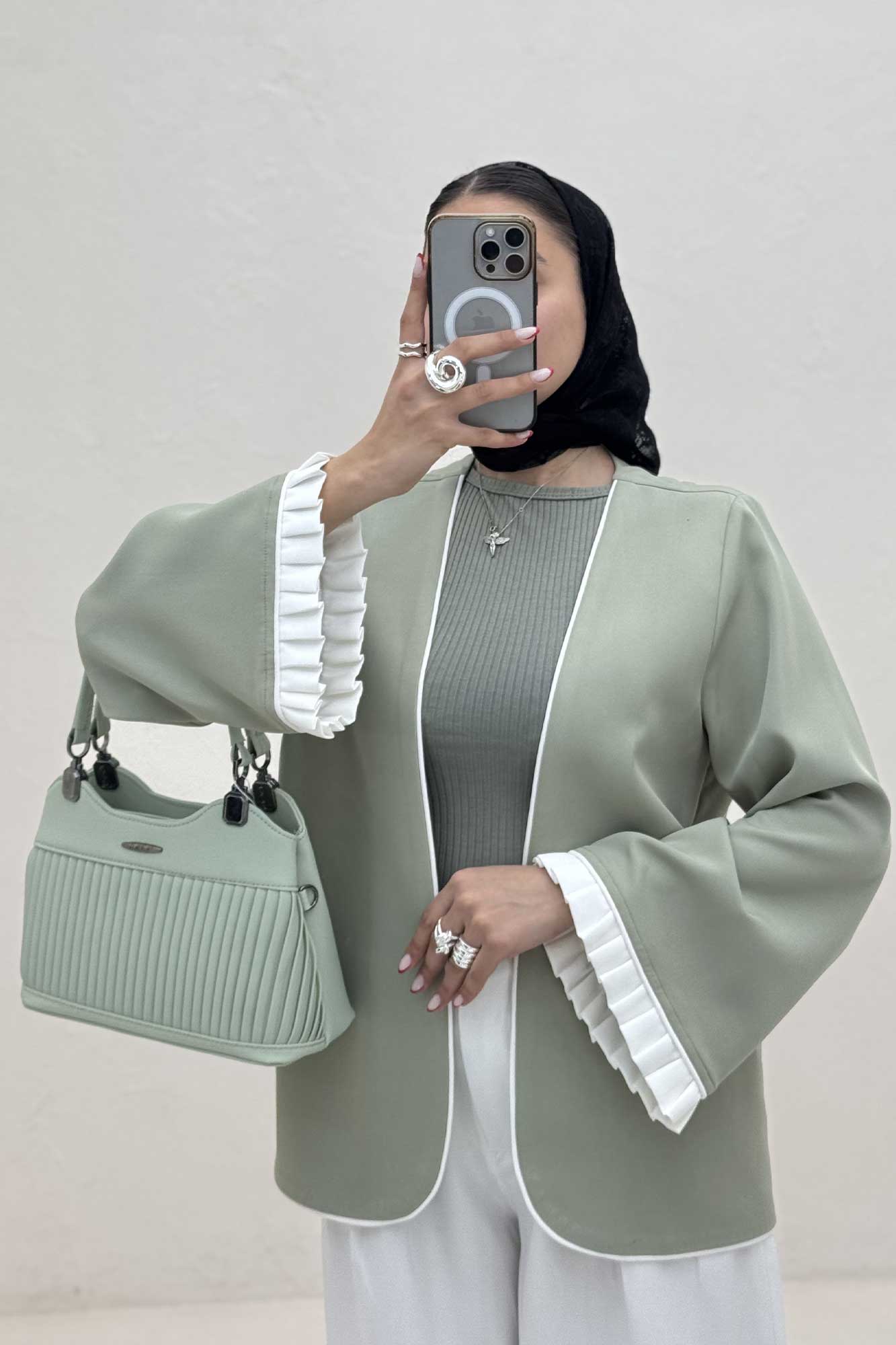 کت مازراتی مغزی دوزی آستین پیلیسه تور