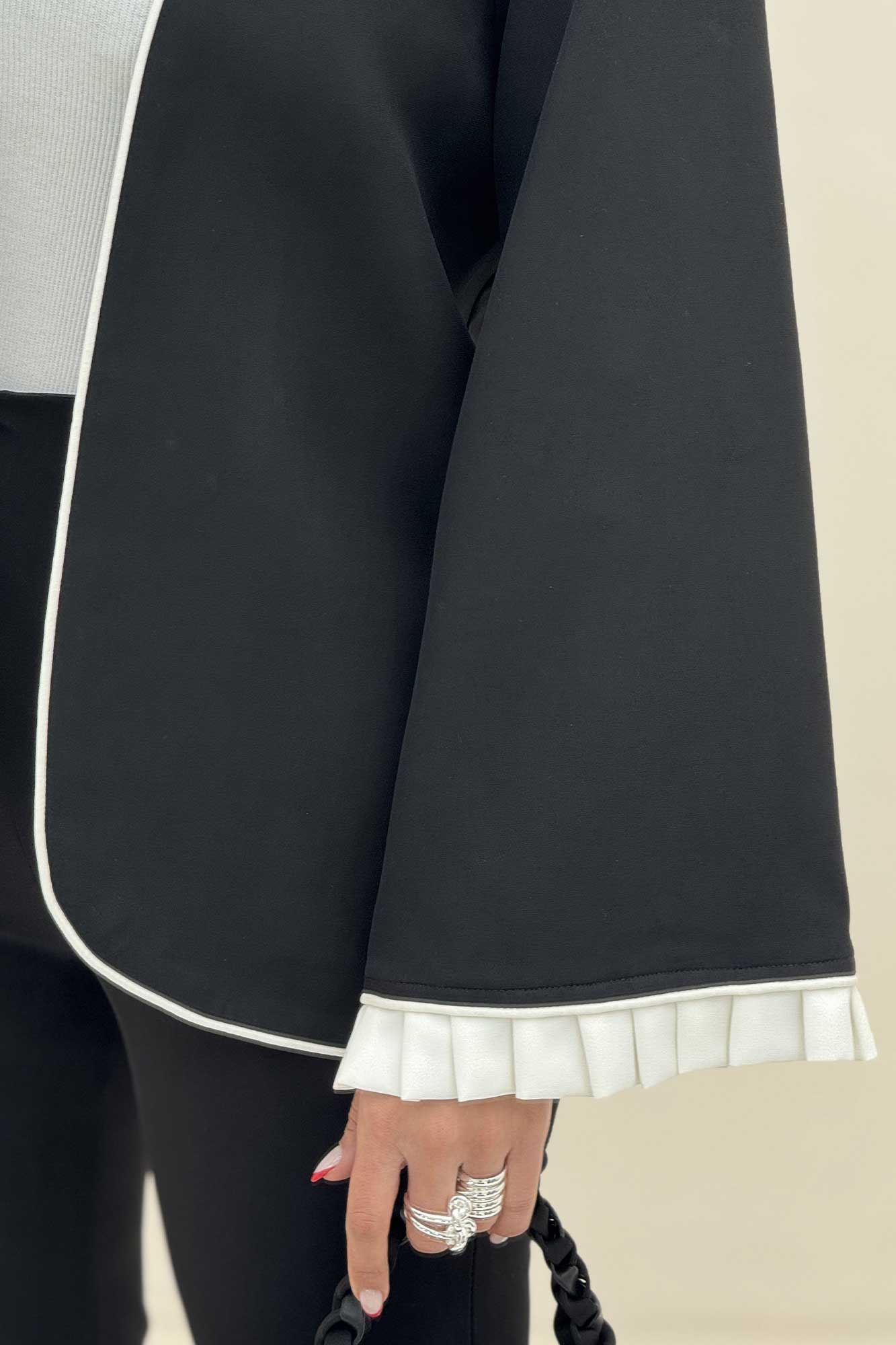 کت مازراتی مغزی دوزی آستین پیلیسه تور