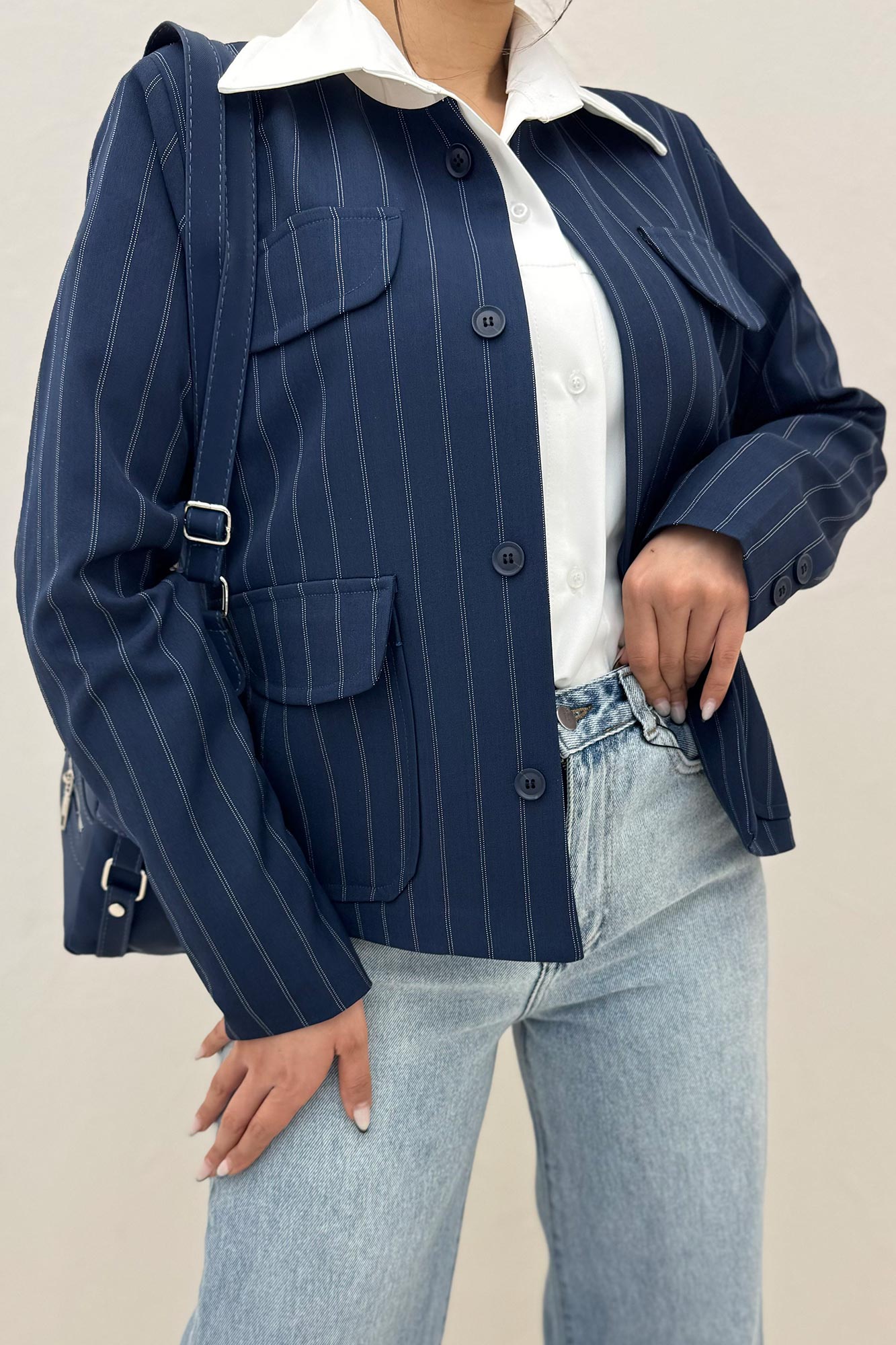 کت یقه گرد بزیاق دیپلمات 4 در جیب