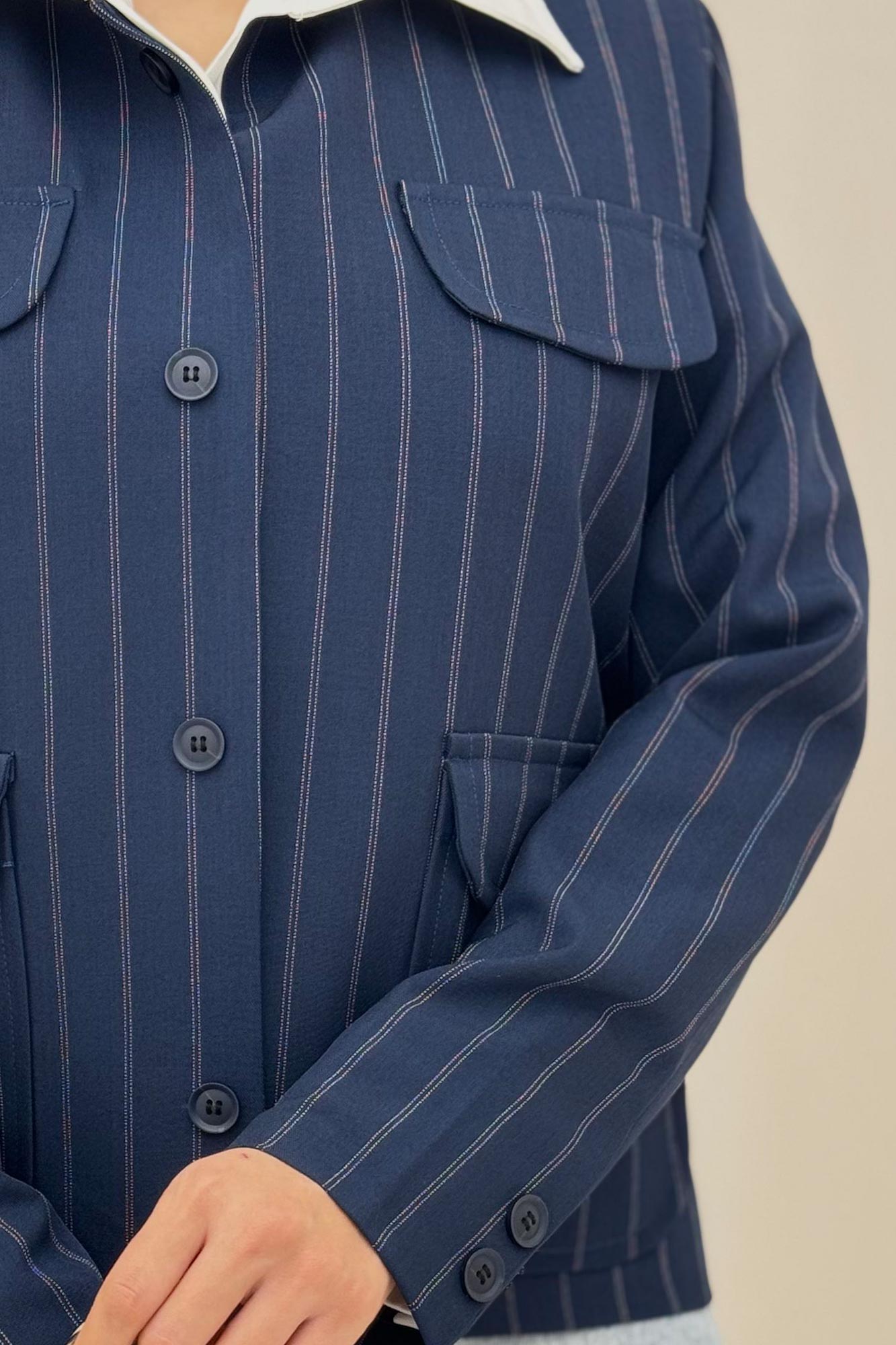 کت یقه گرد بزیاق دیپلمات 4 در جیب