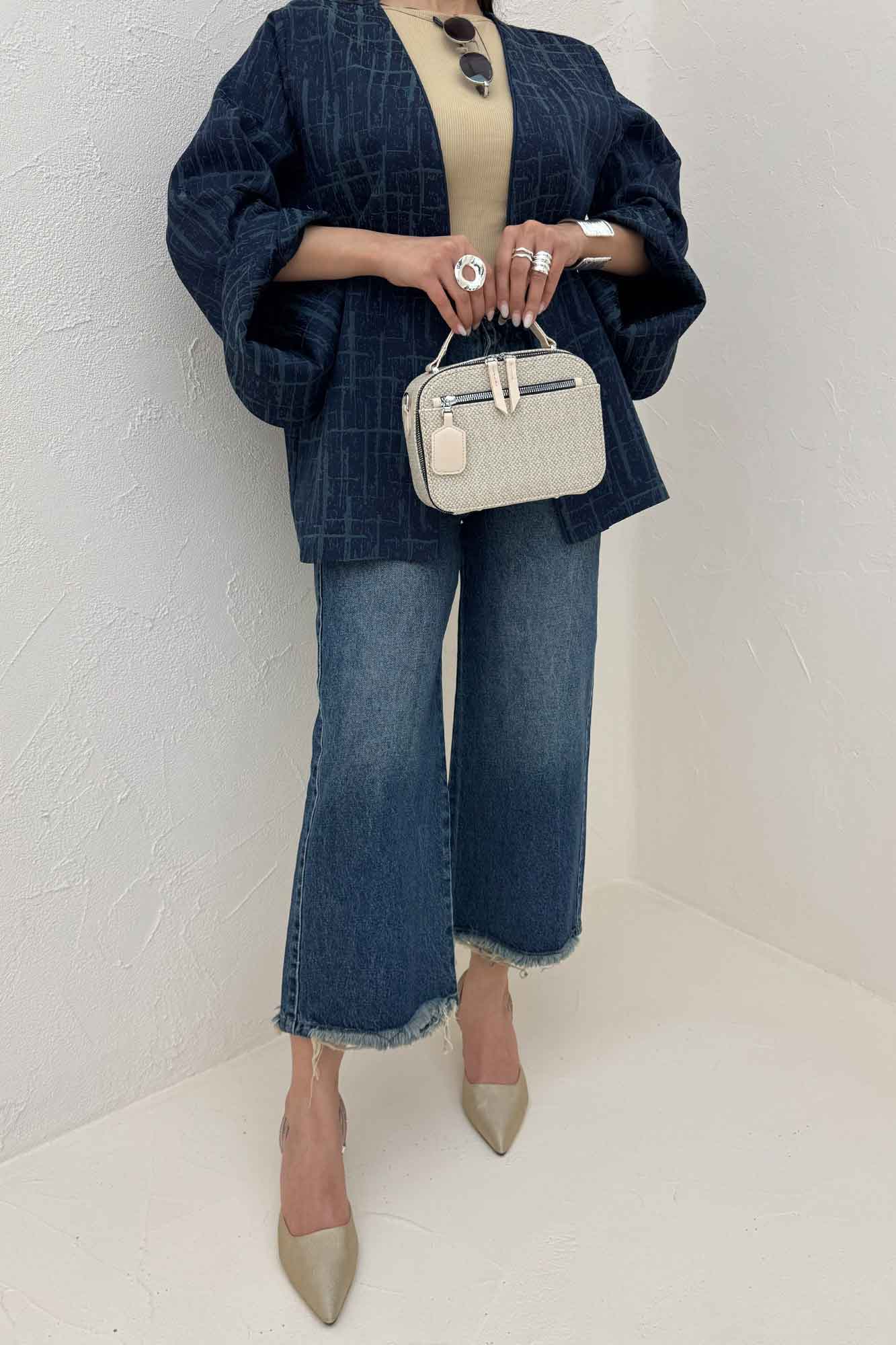 کت ژاکارد مغزی دوزی آستین چپ و راستی