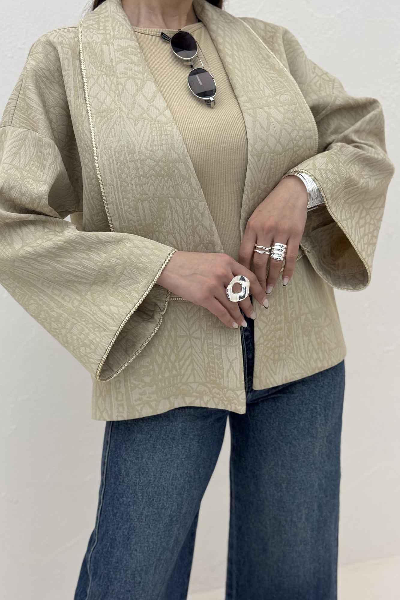 کت ژاکارد مغزی دوزی یقه آمریکایی