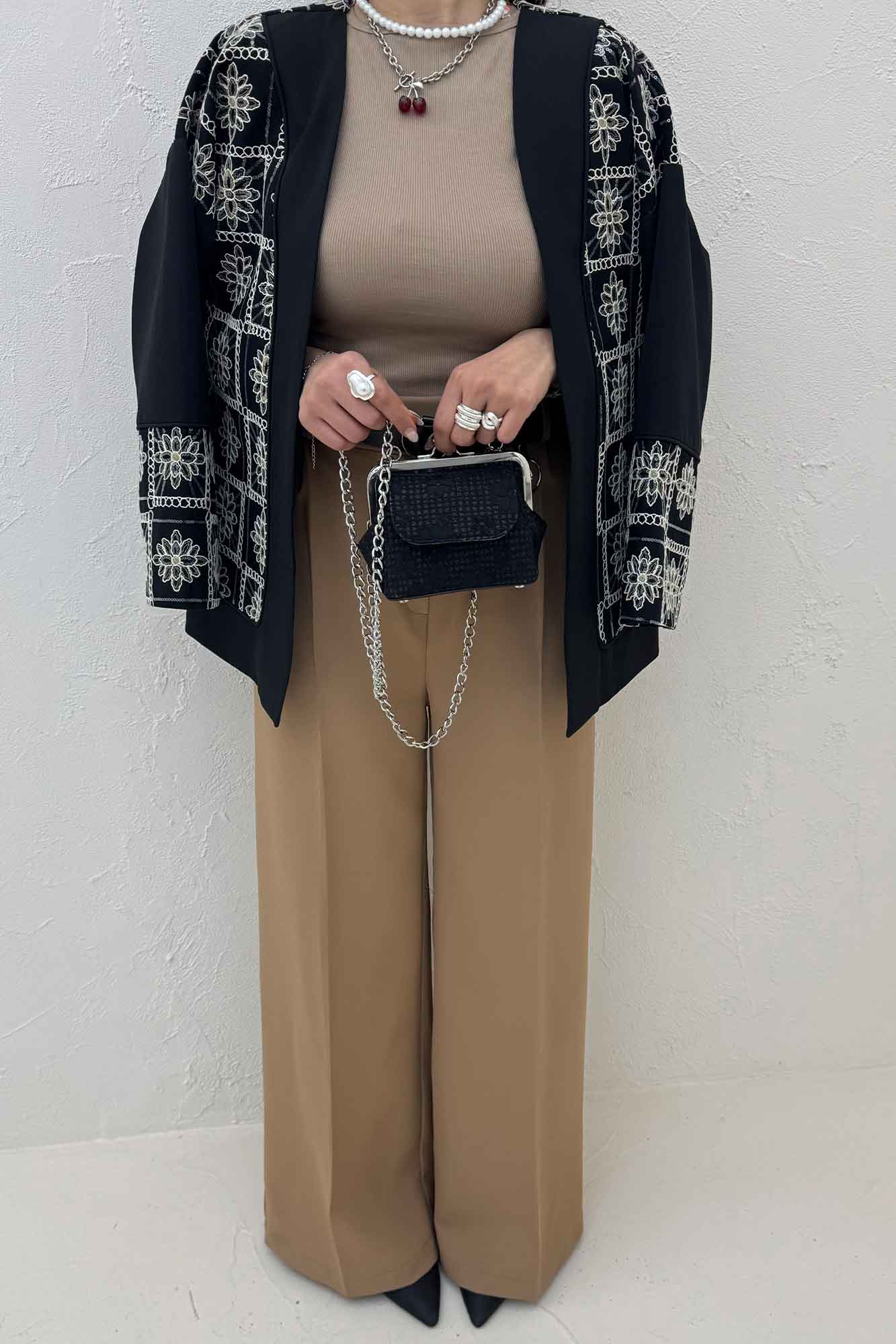 کت مازراتی سوزن دوزی دیلان طرح 8