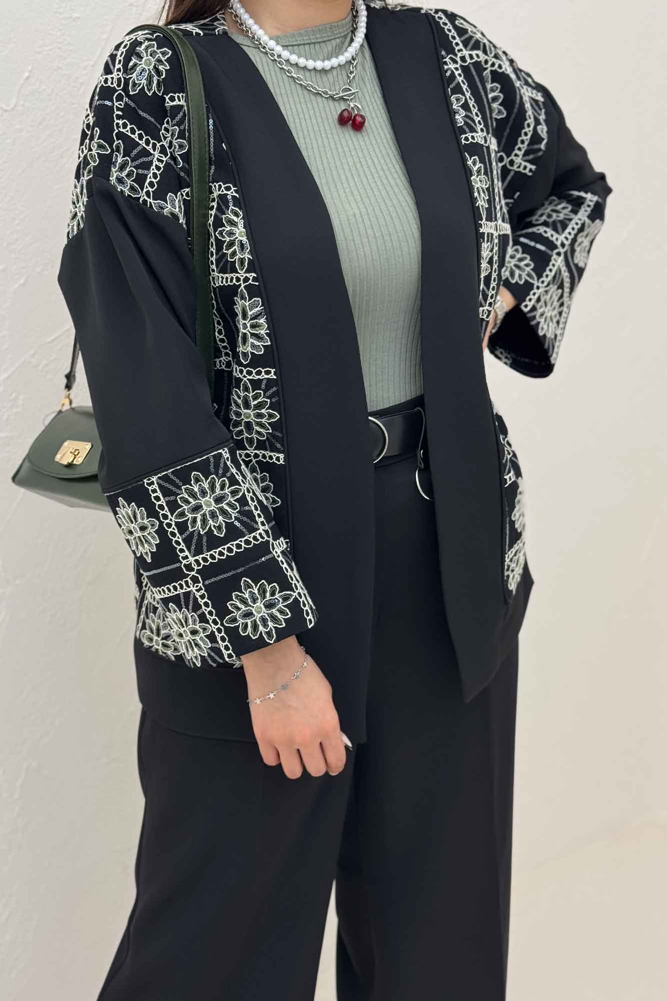 کت مازراتی سوزن دوزی دیلان طرح 8