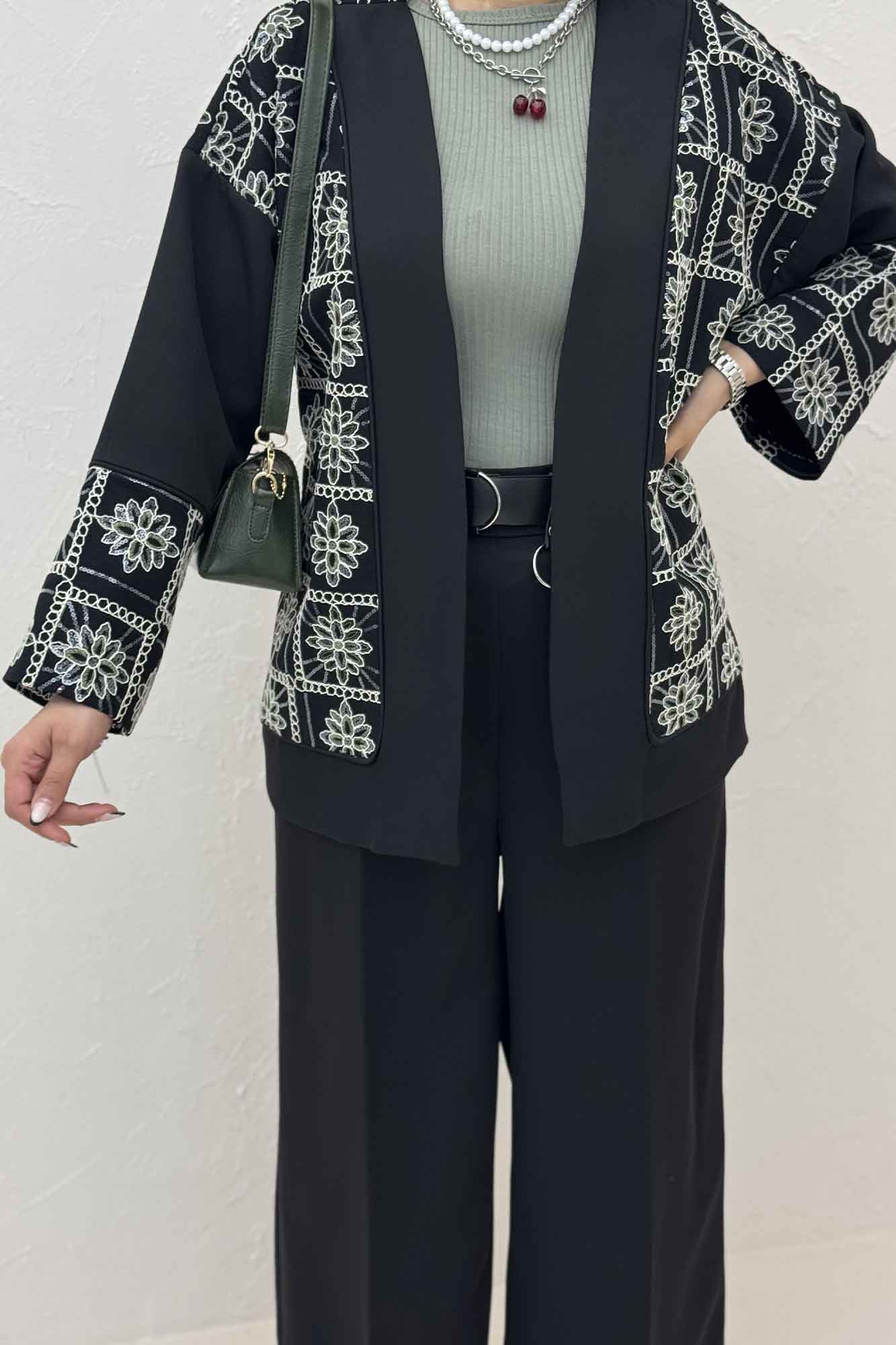 کت مازراتی سوزن دوزی دیلان طرح 8