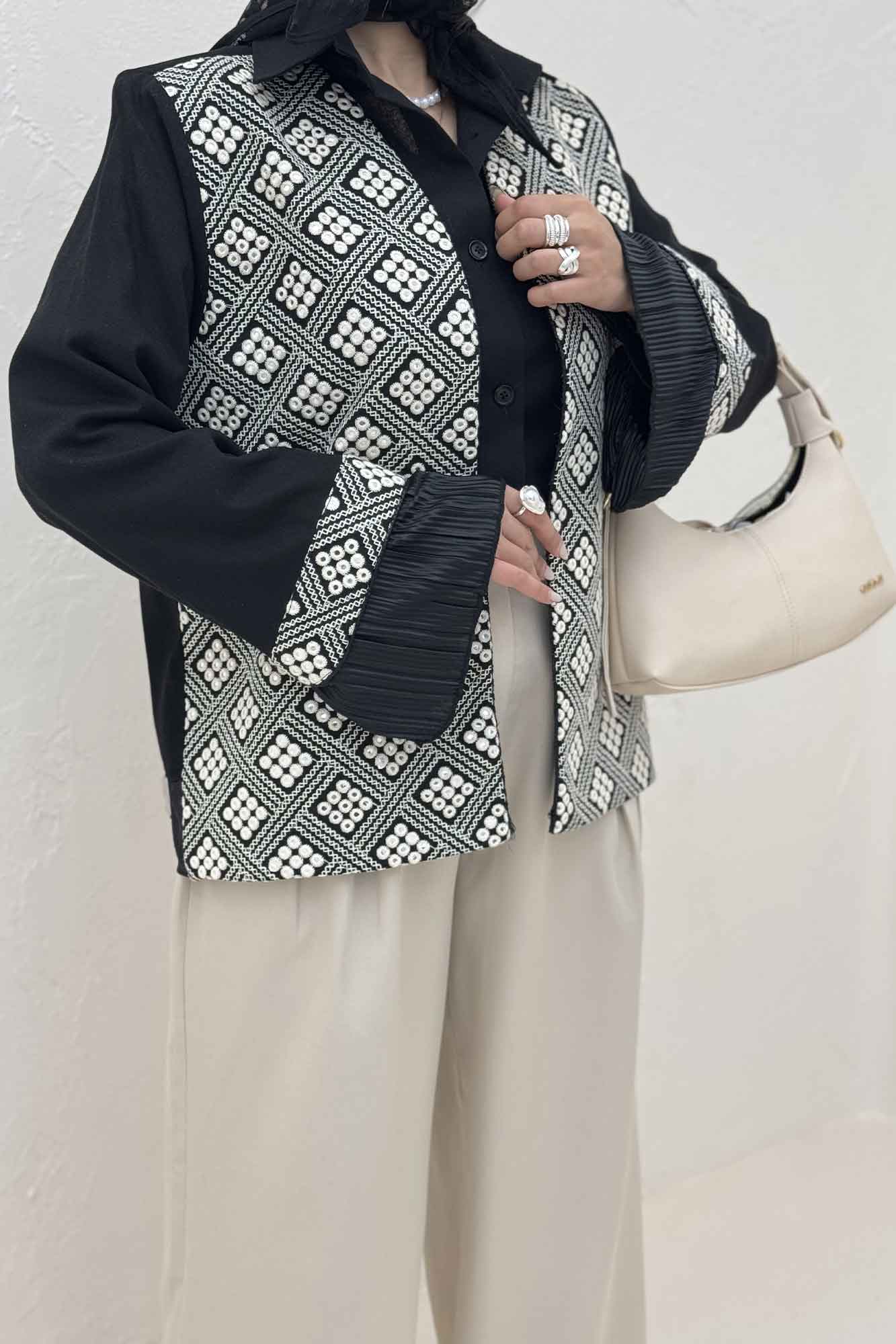 کت سوزن دوزی لینن تیکه ساتن طرح 6