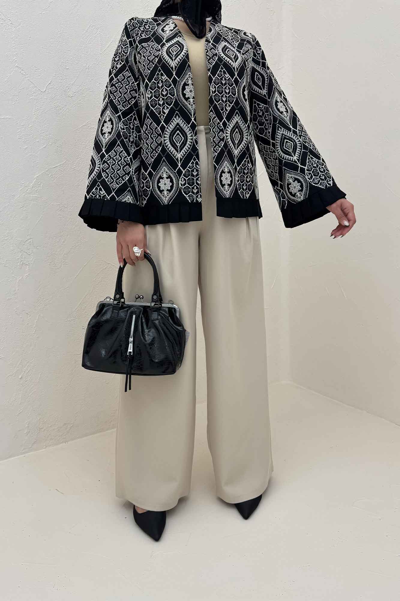 کت سوزن دوزی حاشیه پیلیسه الماس