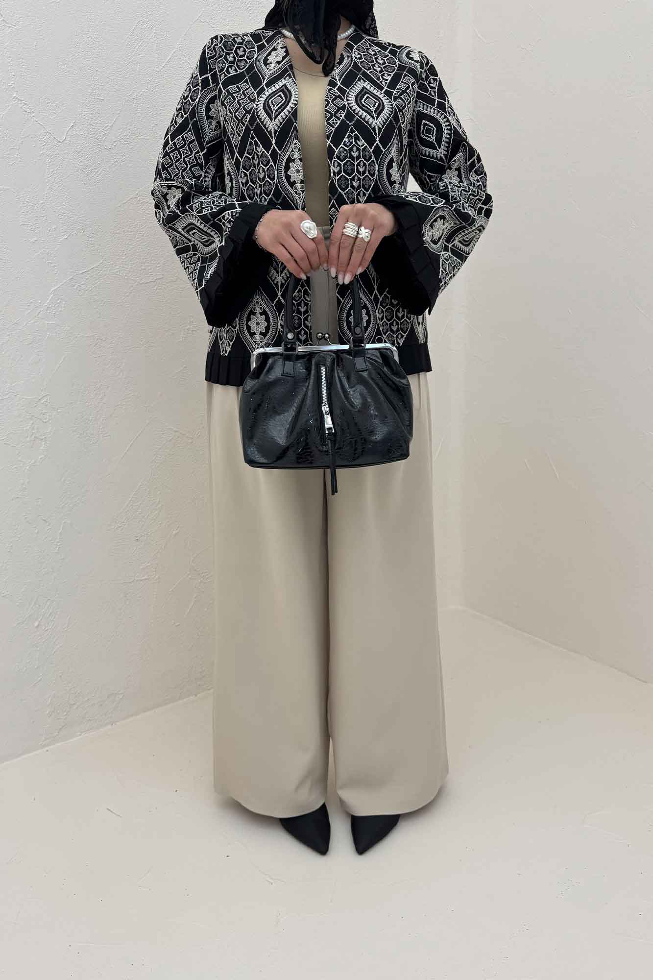 کت سوزن دوزی حاشیه پیلیسه الماس