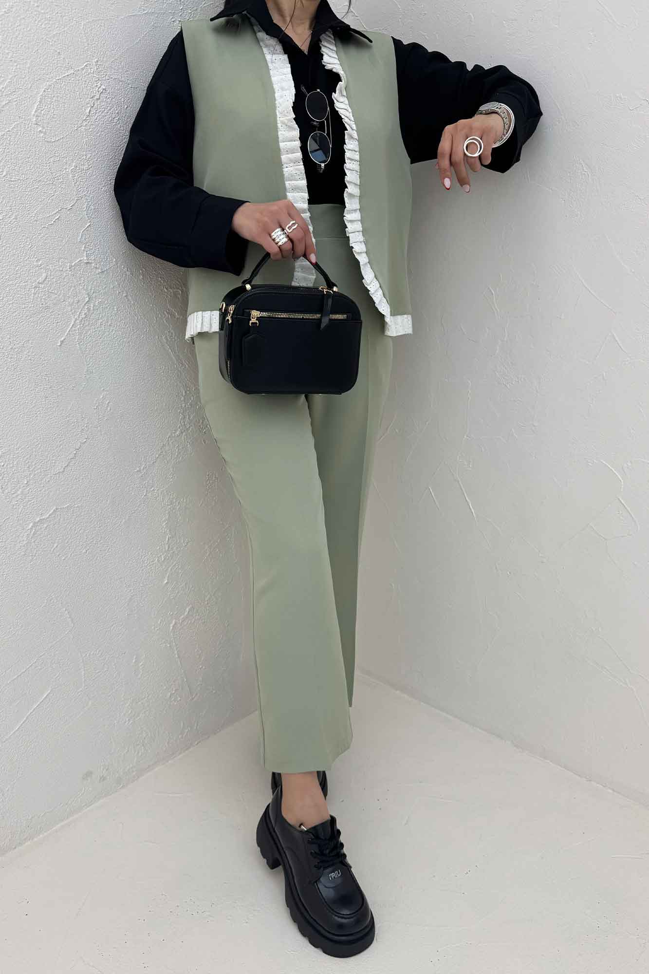 ست جلیقه و شلوار مازراتی پیلیسه تور مولر