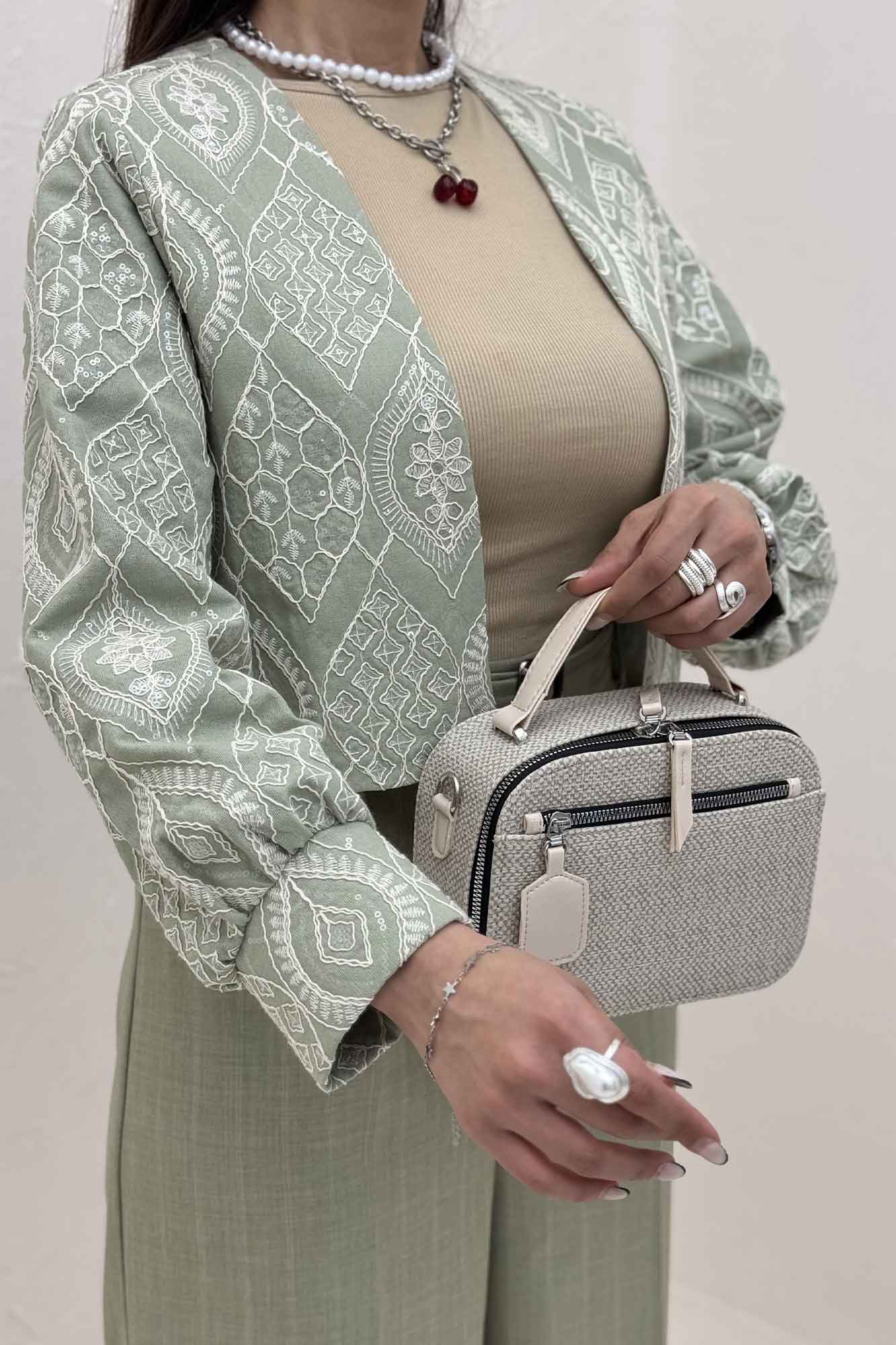 کراپ کت سوزن دوزی مچ دار 