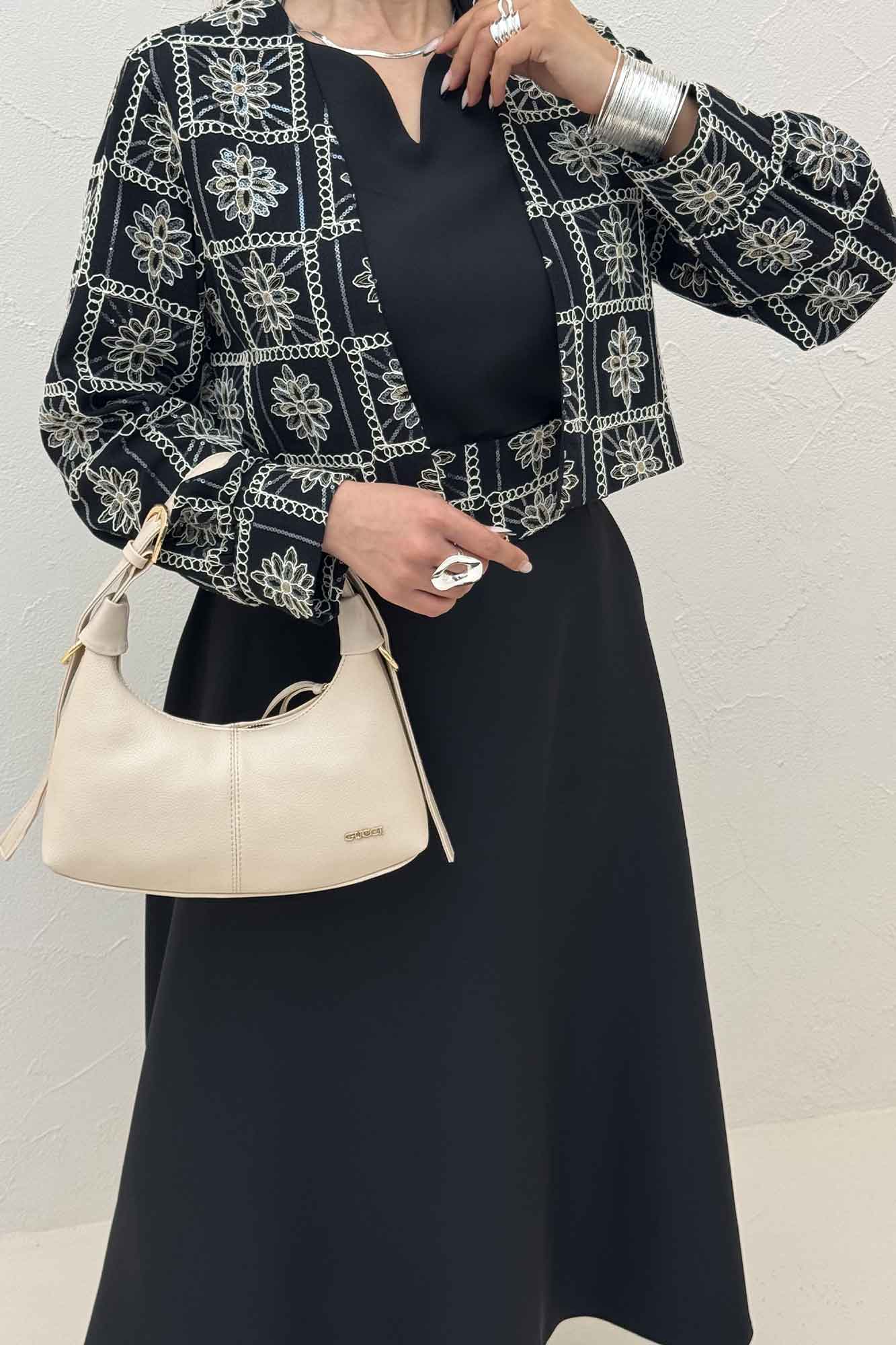 ست کت و سارافن سوزن دوزی MARLIS طرح 8