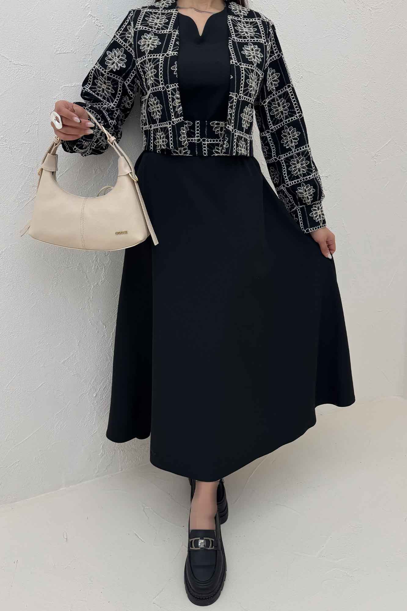 ست کت و سارافن سوزن دوزی MARLIS طرح 8