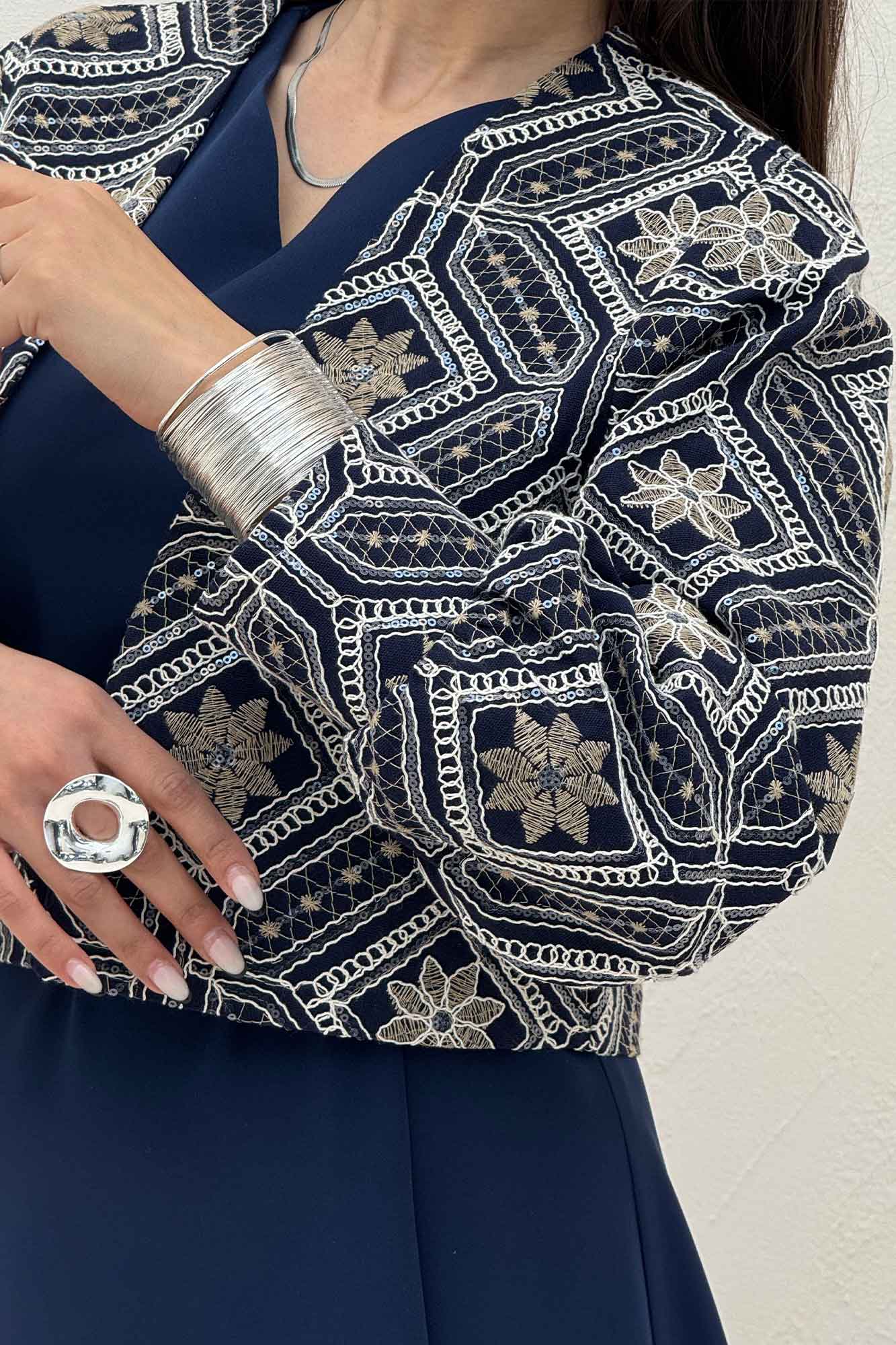 ست کت و سارافن سوزن دوزی MARLIS طرح 9