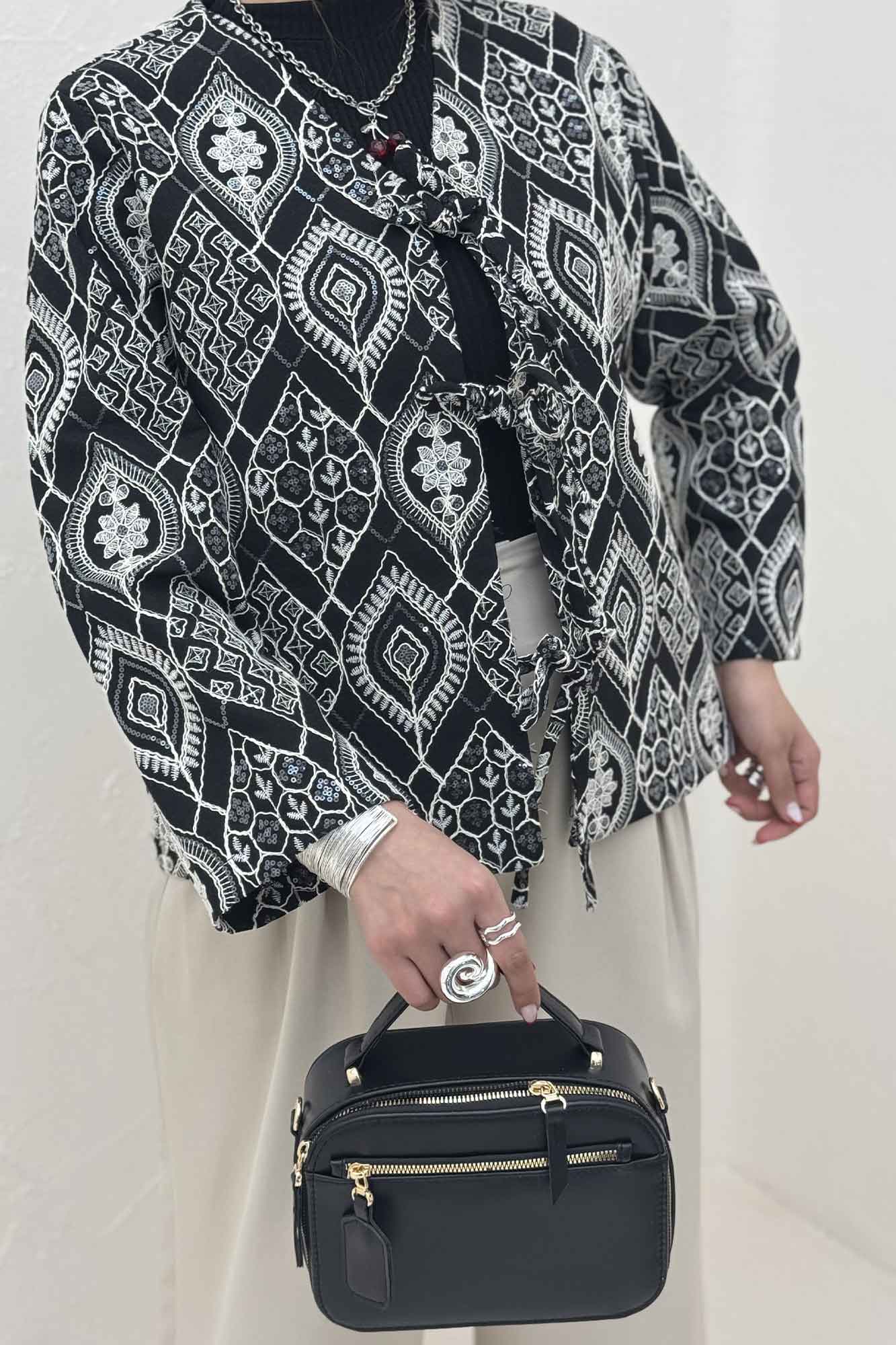 کت سوزن دوزی بنددار MIDNIGHT