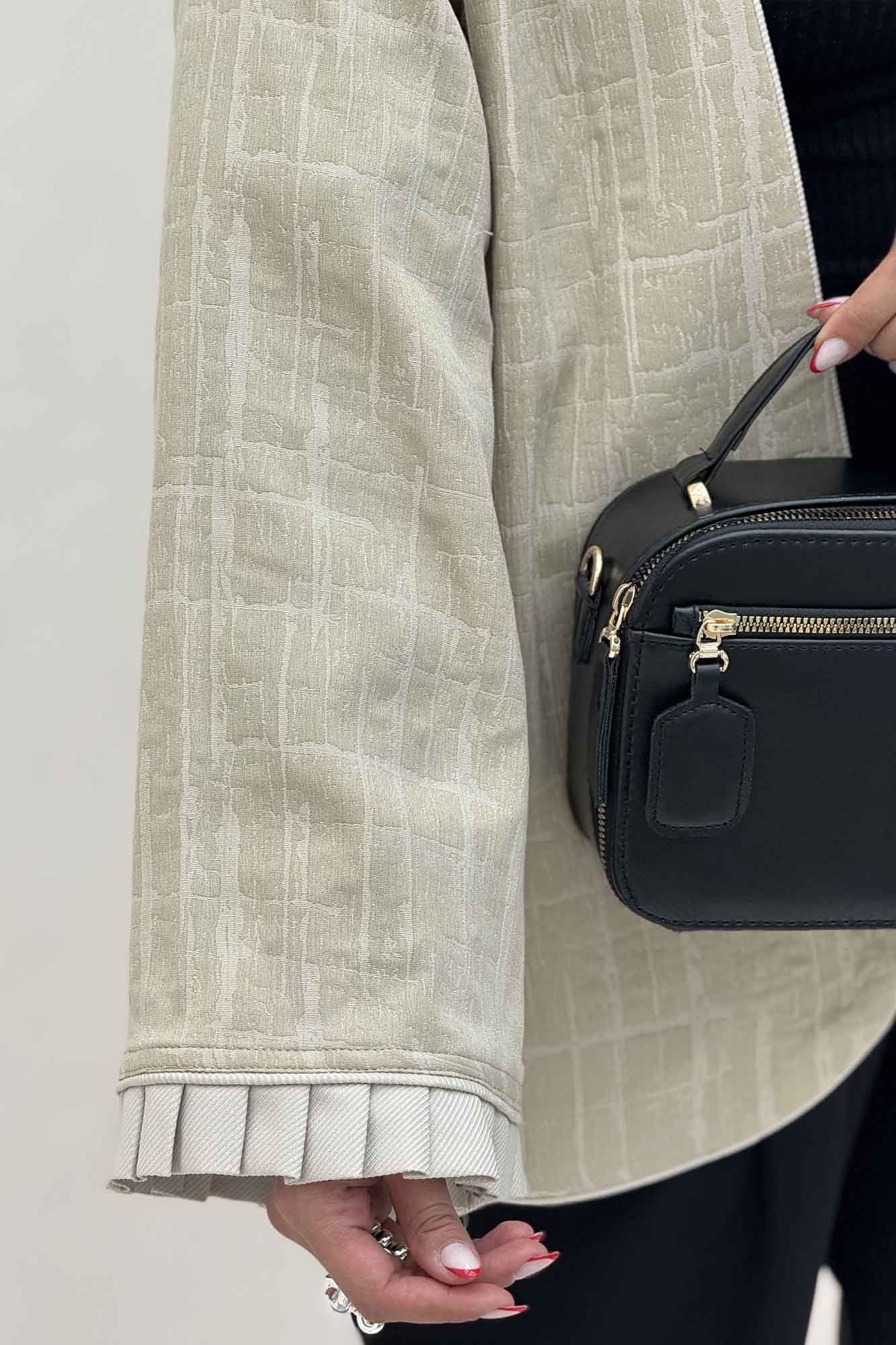 کت ژاکارد مغزی دوزی سر آستین پیله