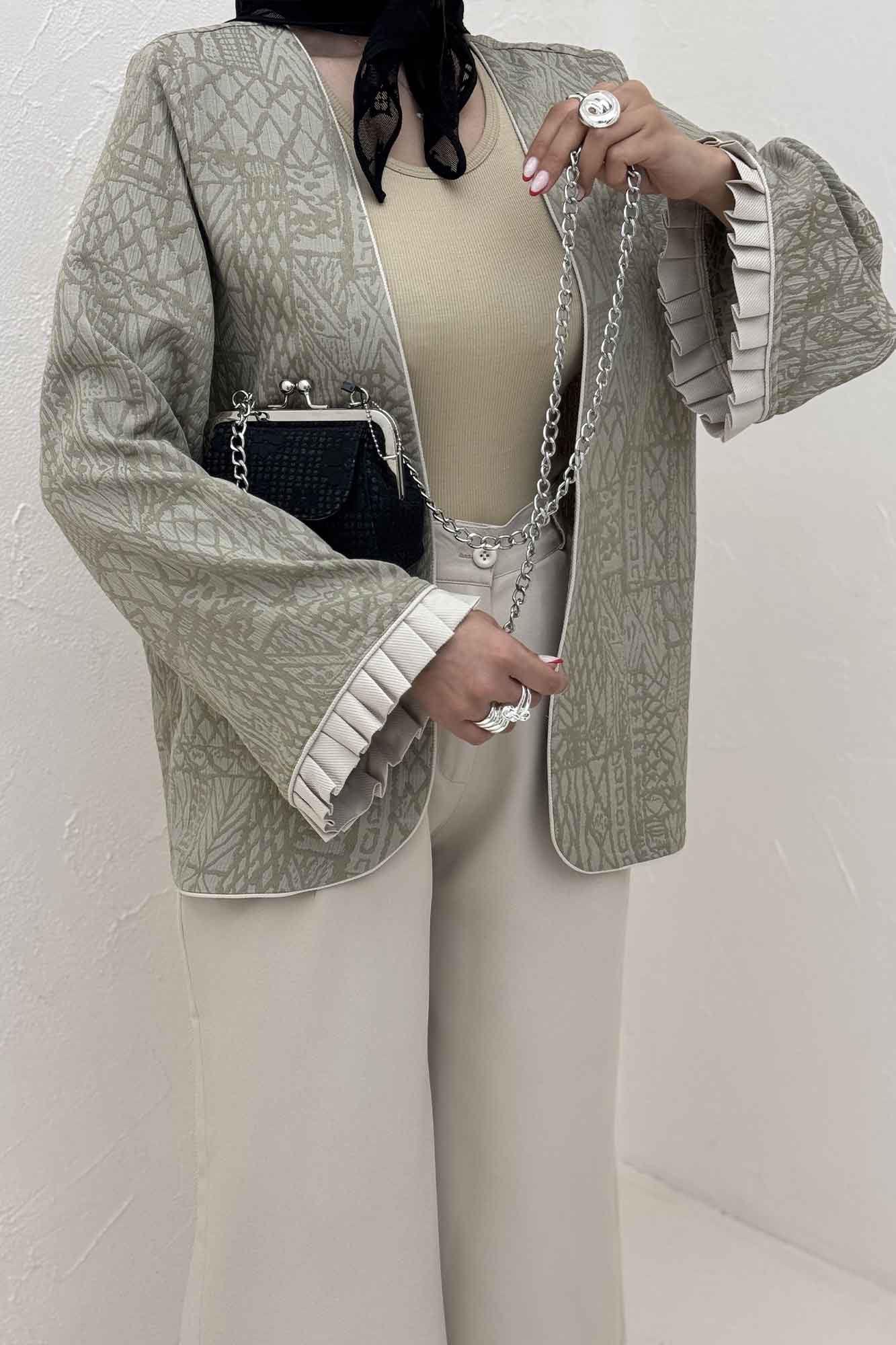 کت ژاکارد مغزی دوزی سر آستین پیله