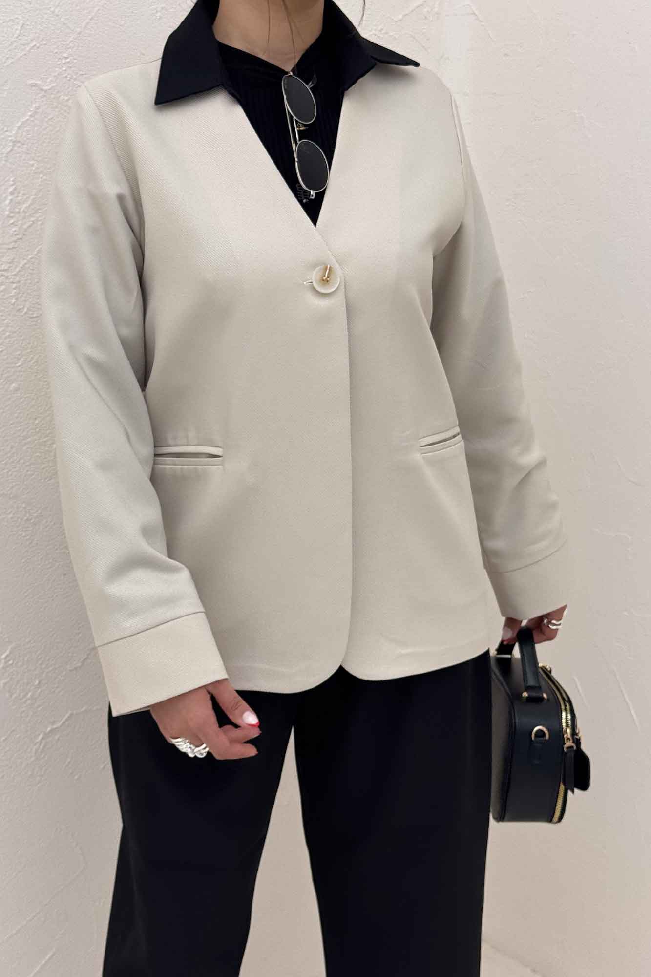 کت مازراتی کجراه تک دکمه MOCA