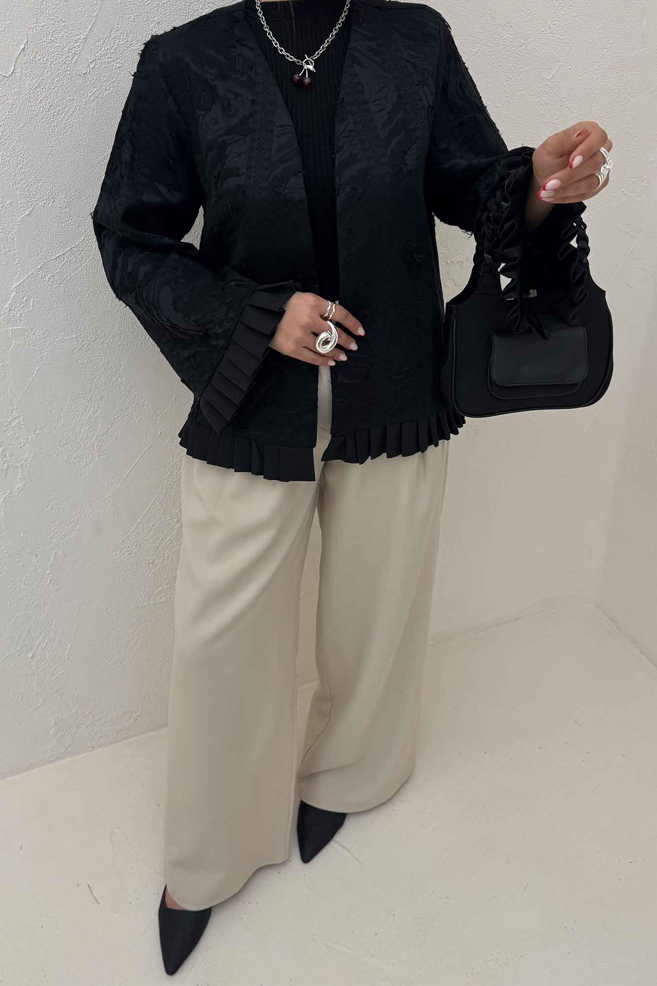 کت ژاکارد ریش دور پیلیسه 