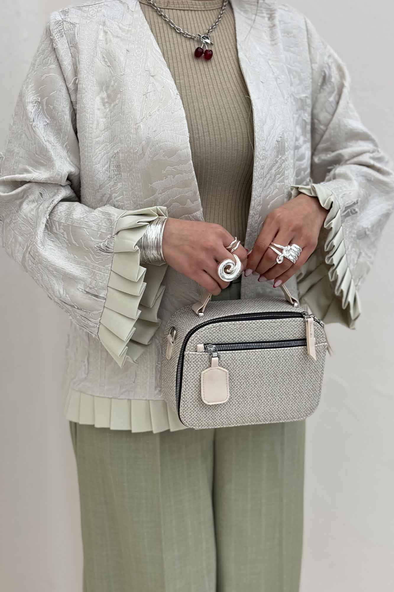 کت ژاکارد ریش دور پیلیسه 