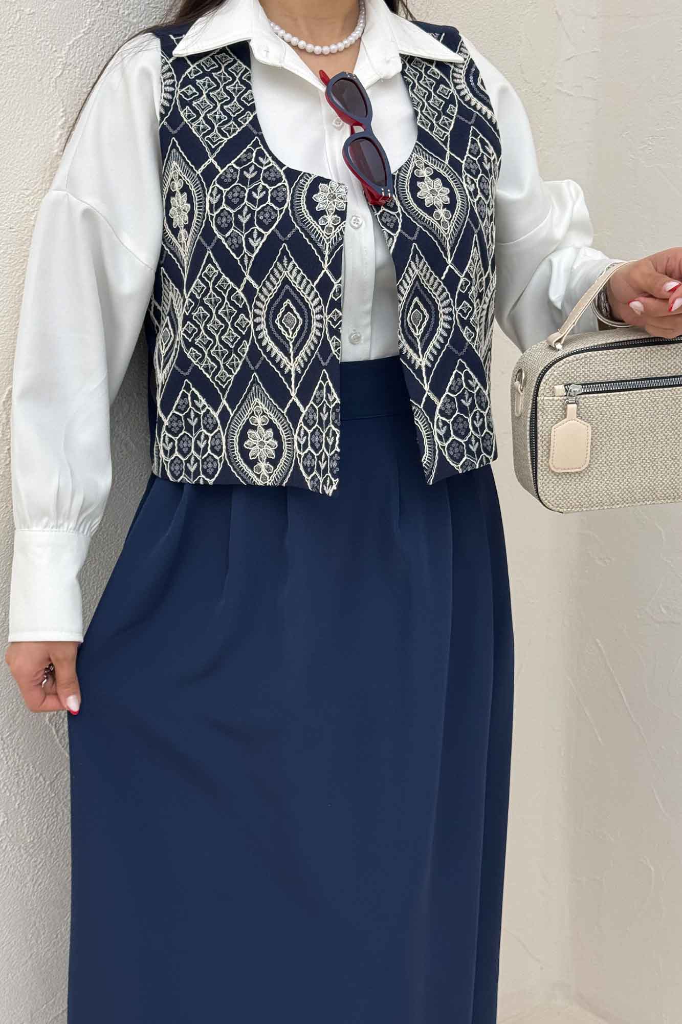 ست ژیله و دامن مازراتی سوزن دوزی ژانت