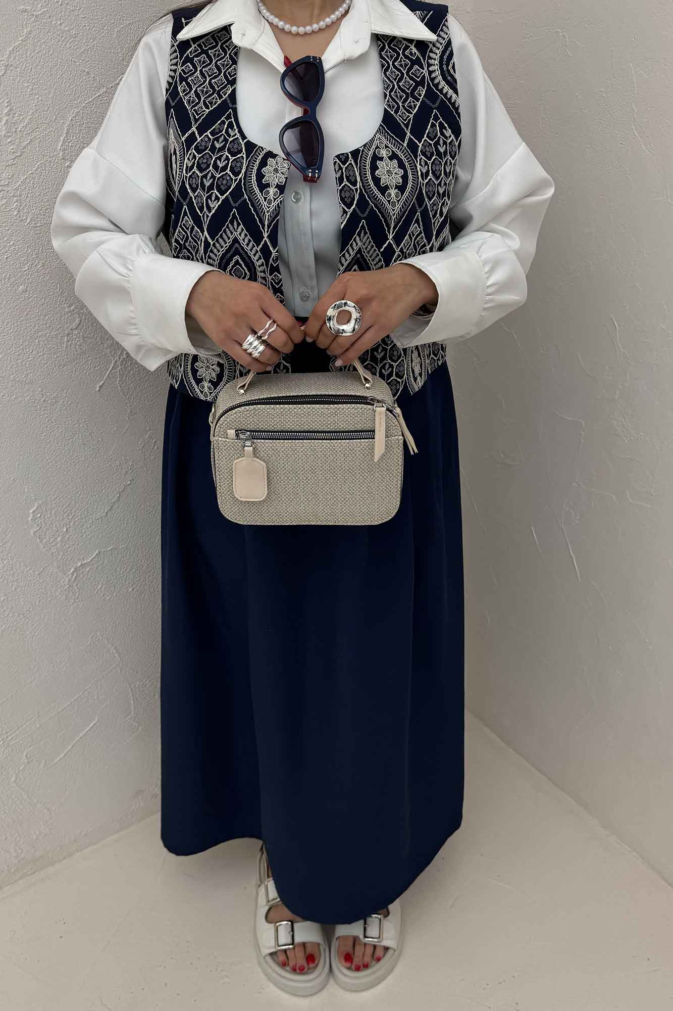 ست ژیله و دامن مازراتی سوزن دوزی ژانت