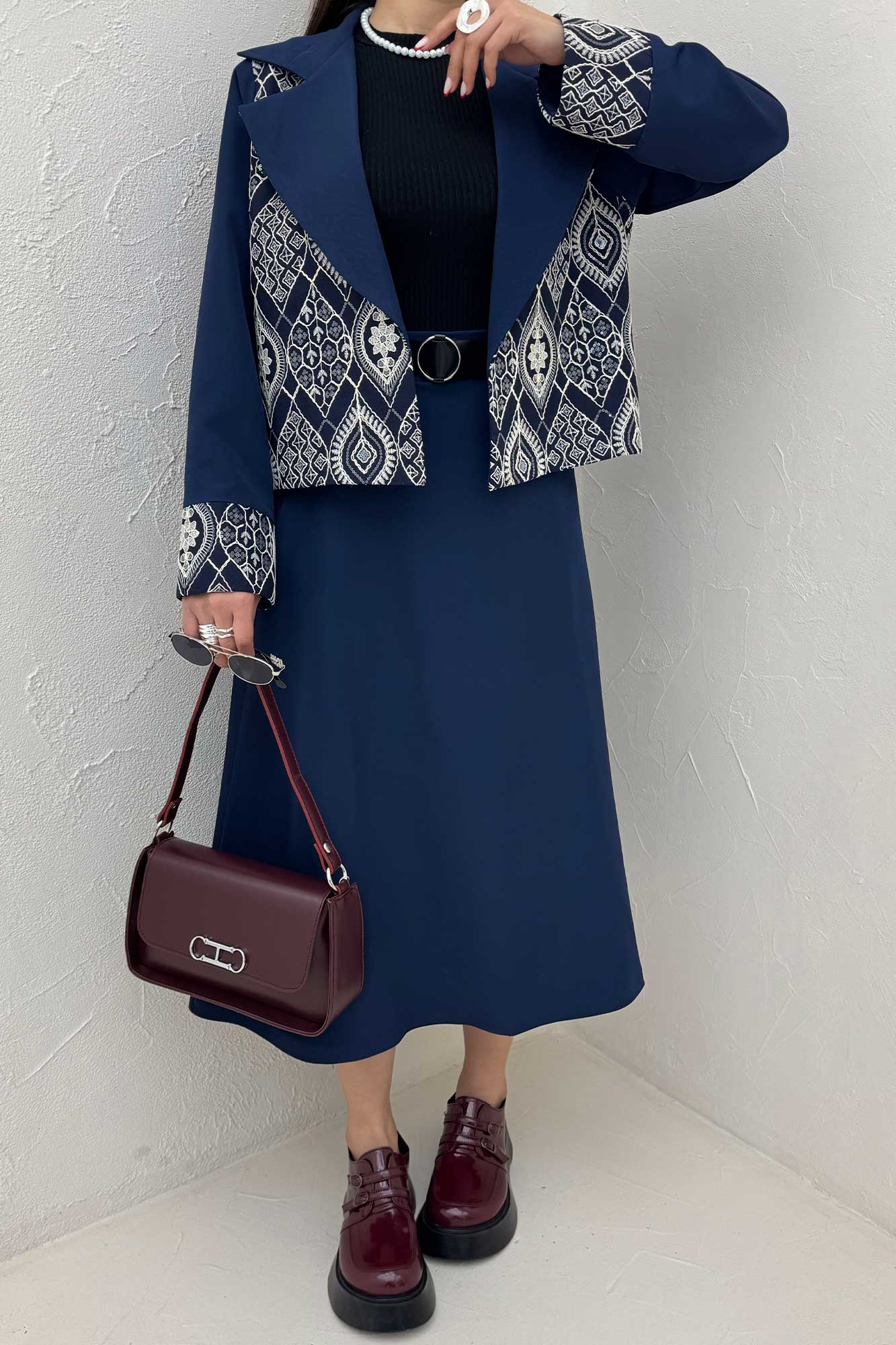 ست کت و دامن مازراتی سوزن دوزی هنسل