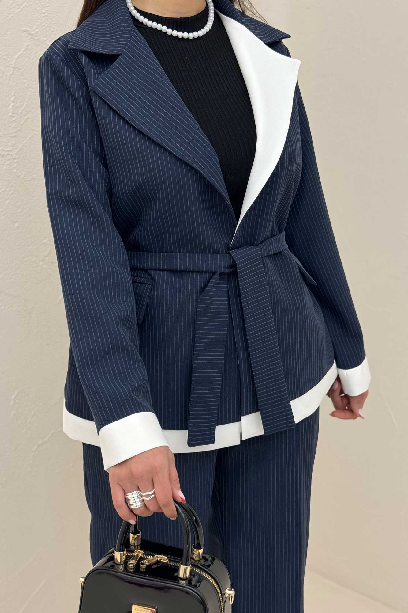 ست کت و شلوار دیپلمات حاشیه سفید R