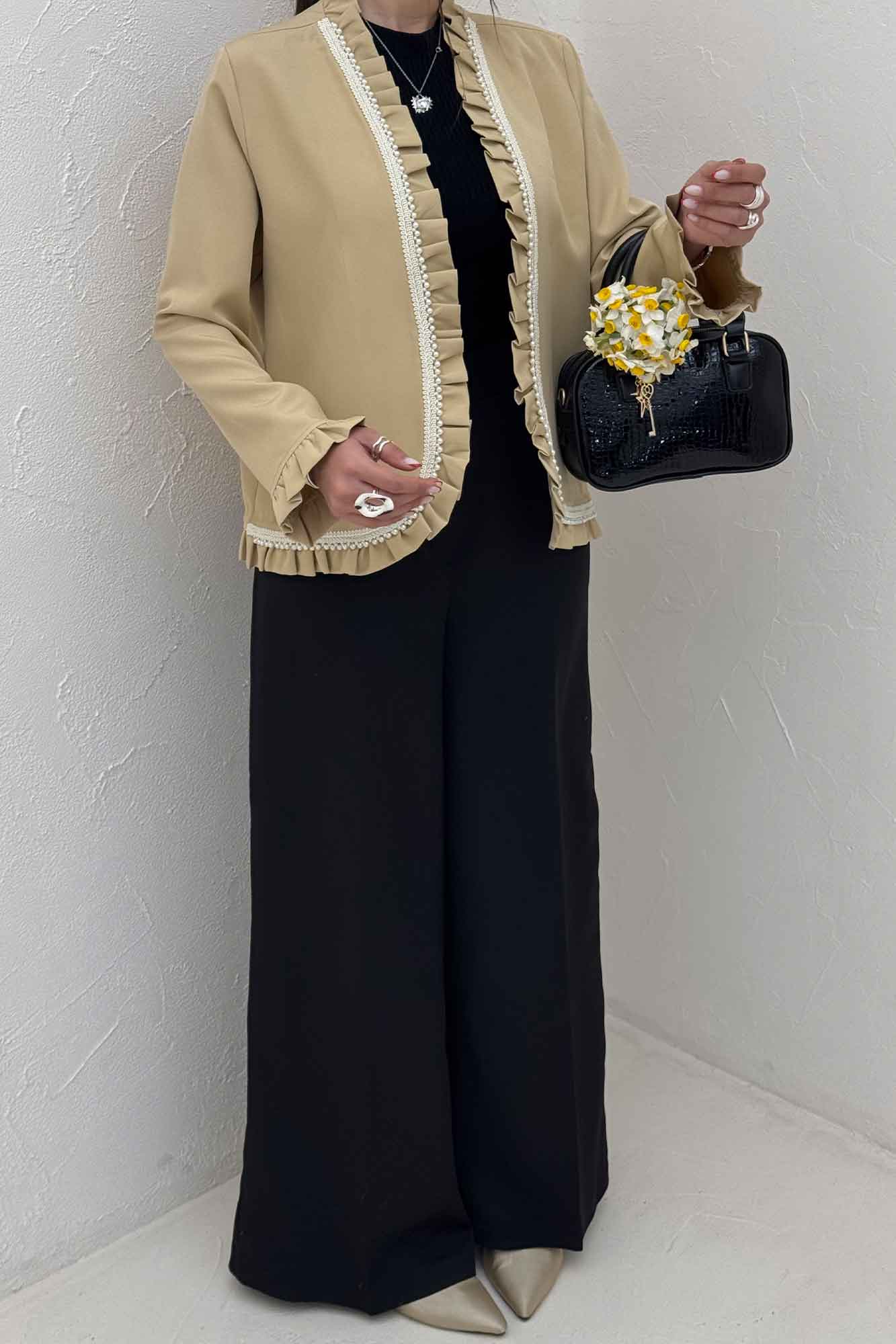 کت مازراتی خرجکار پیلیسه مروارید 