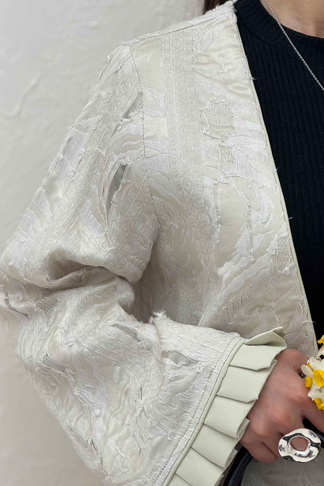 کت کسمه مغزی دوزی سر آستین پیله