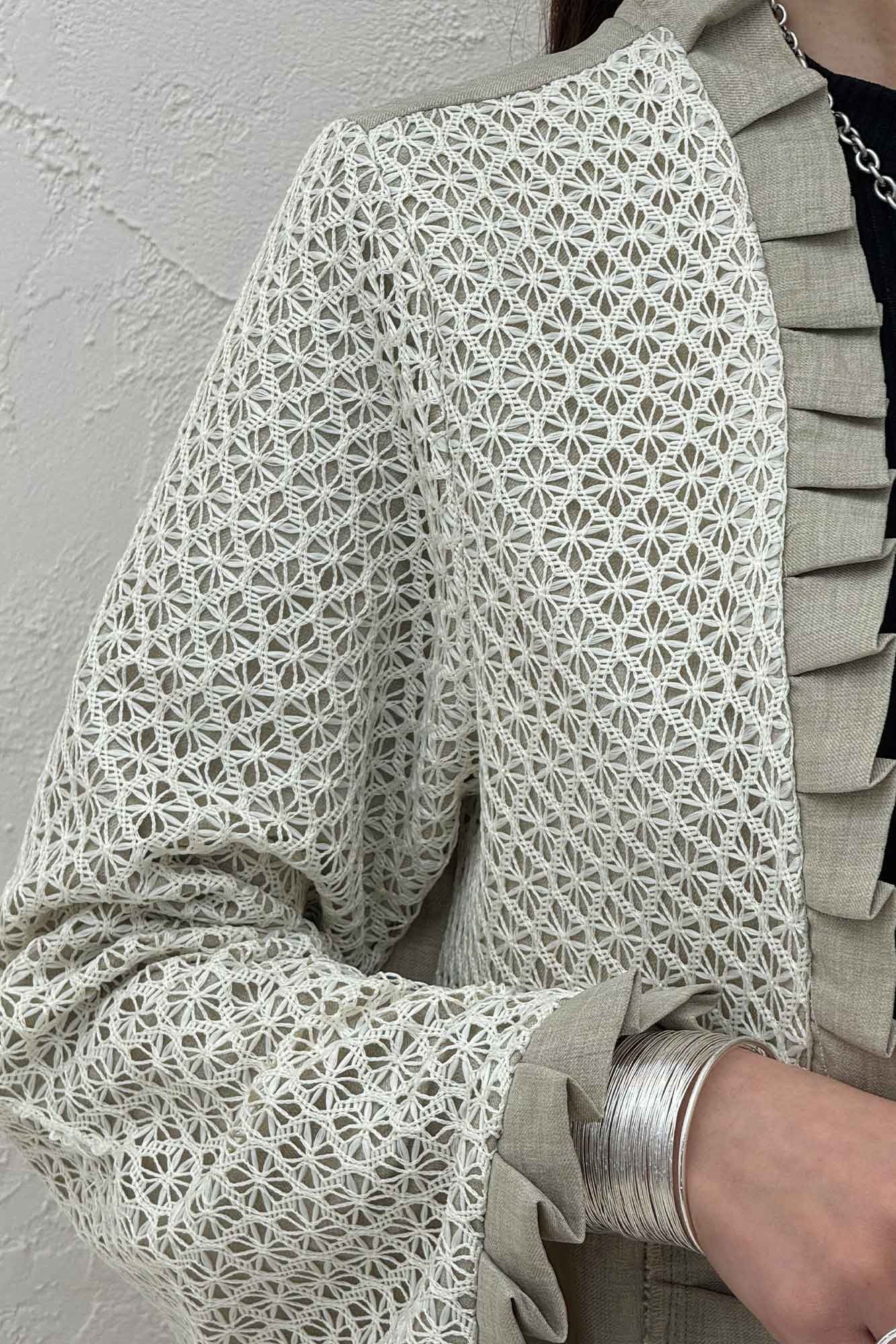 ست کت و دامن شانتون قلاب بافی دور پیله