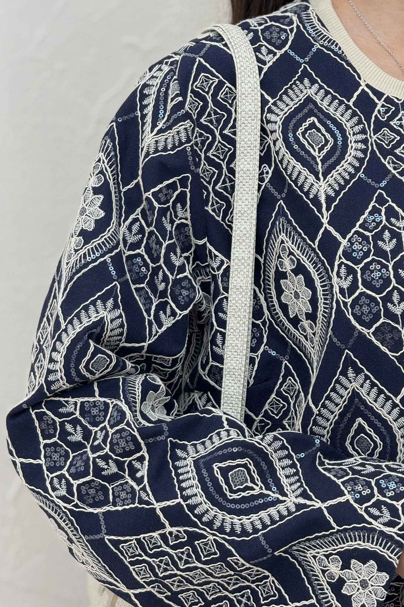 کت سوزن دوزی یقه گرد FABRA