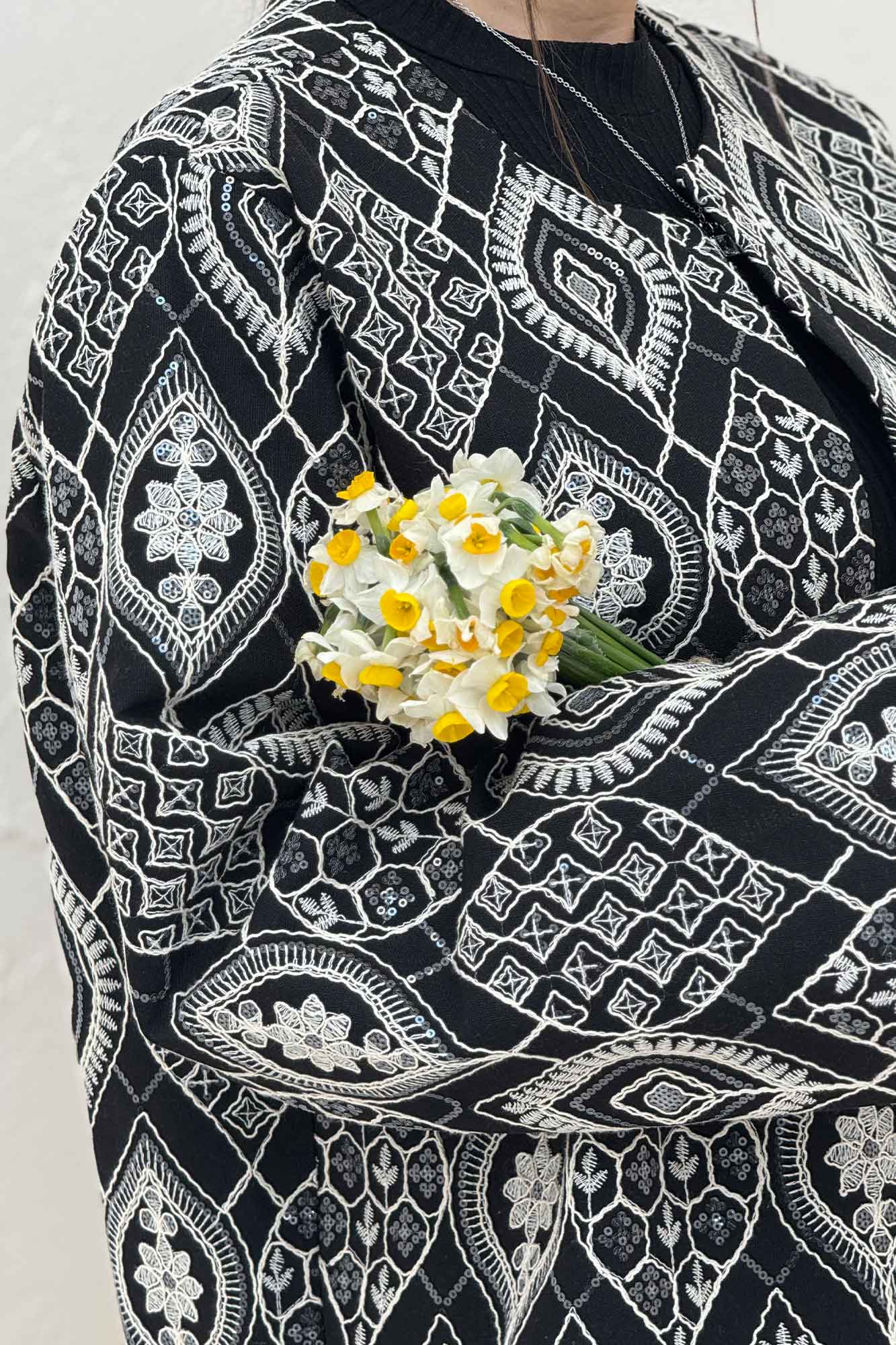 کت سوزن دوزی یقه گرد FABRA