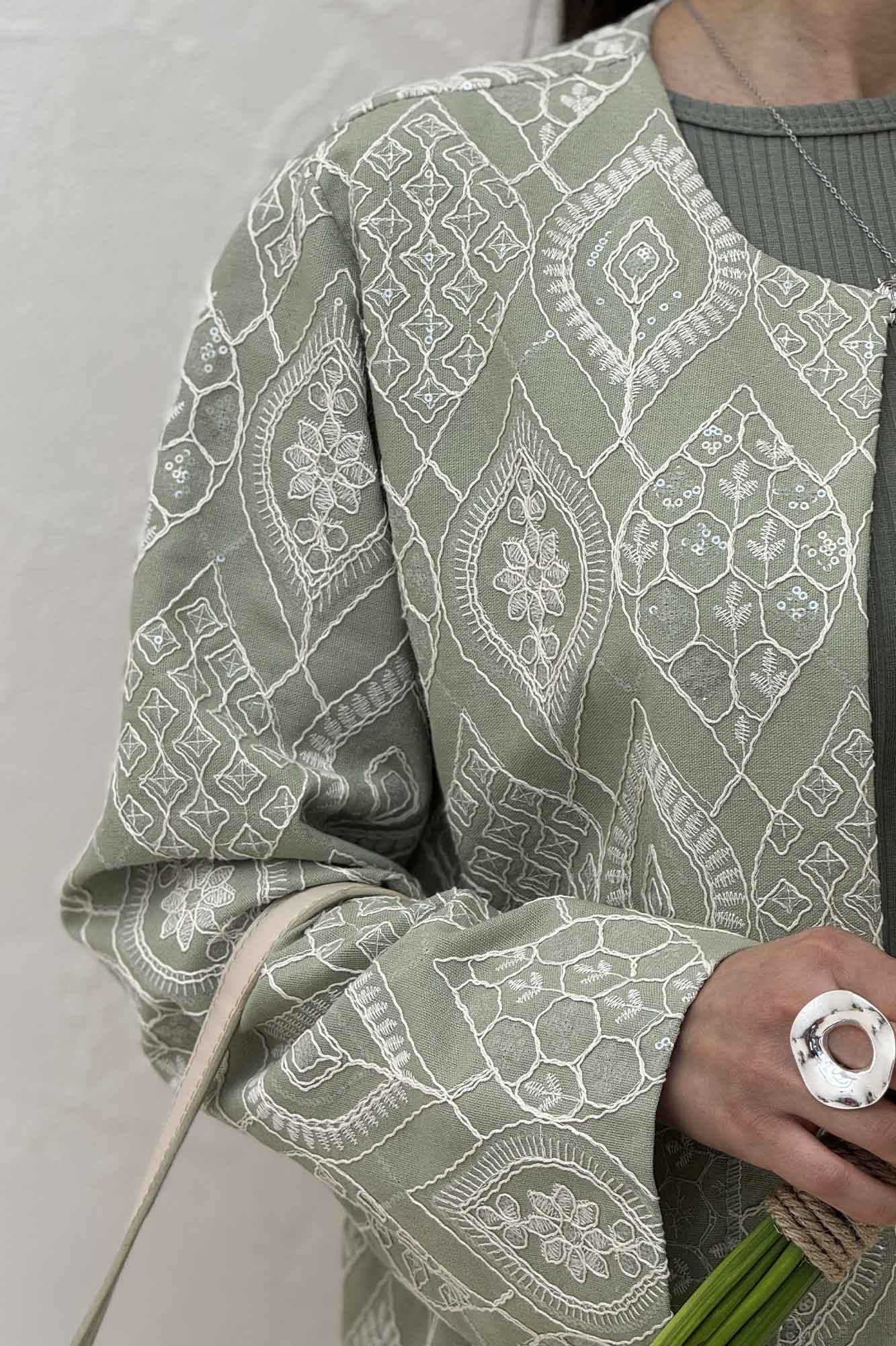 کت سوزن دوزی یقه گرد FABRA