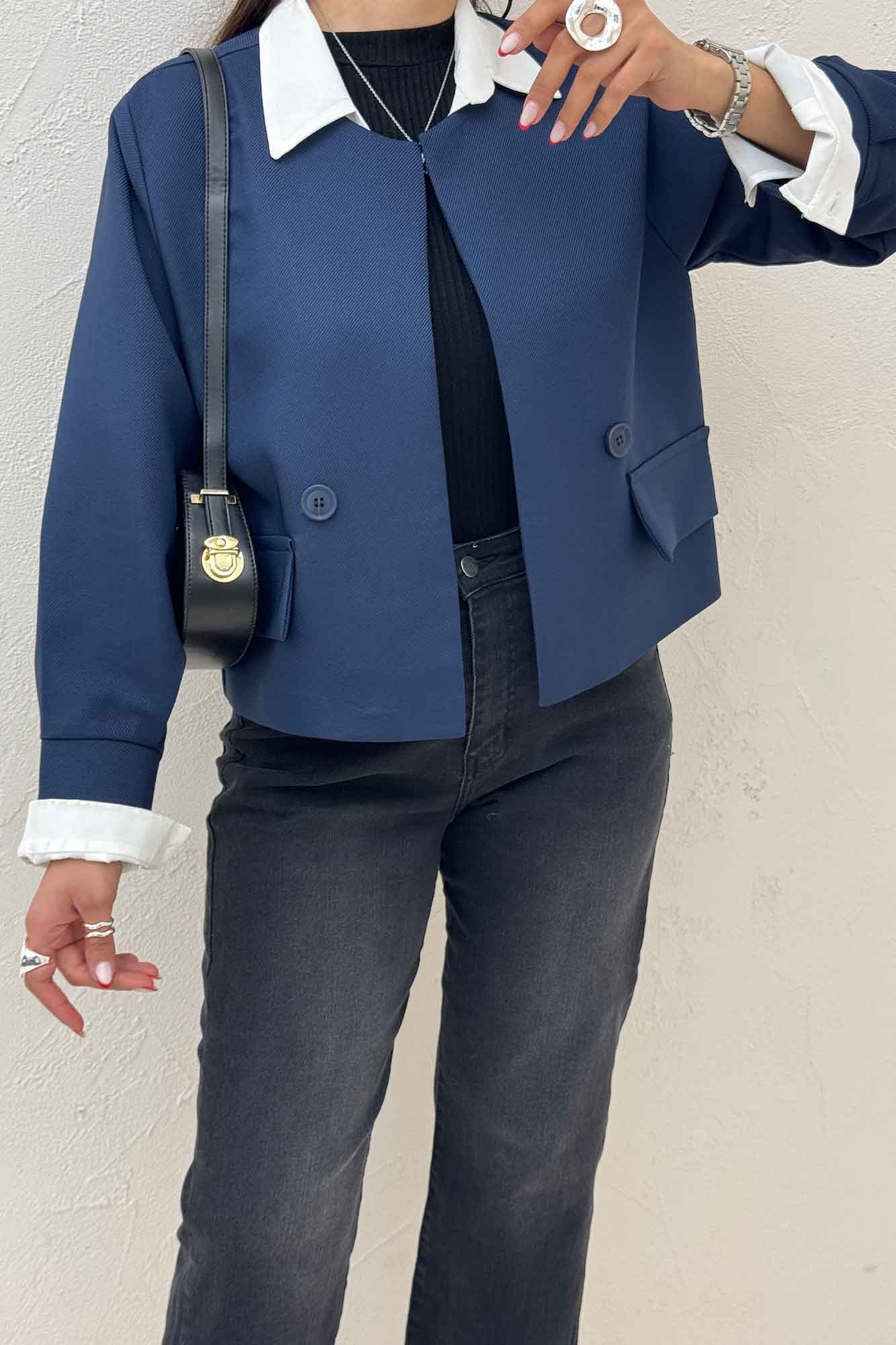 کت مازراتی کجراه دو در جیب NEMO