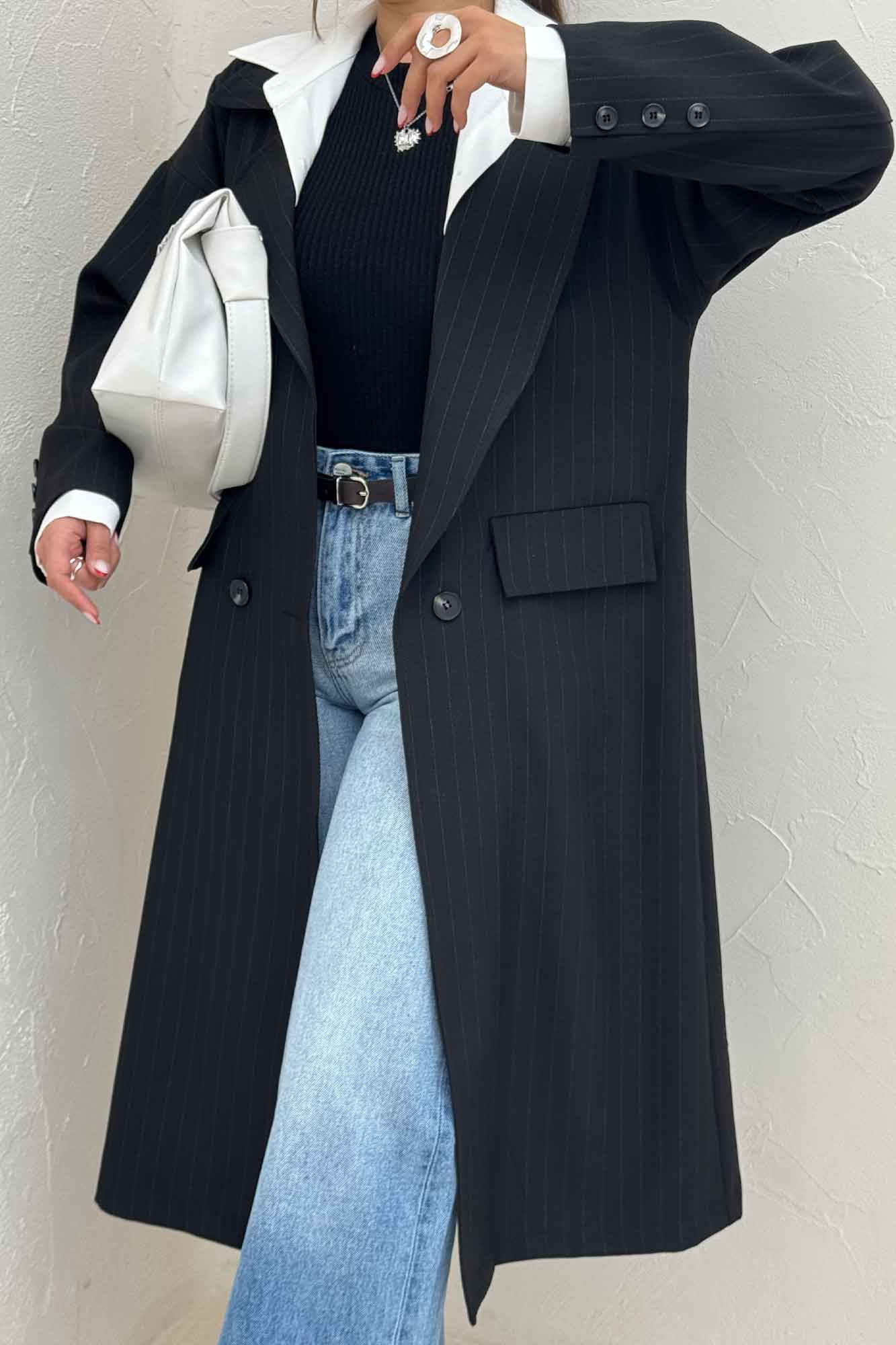 مانتو بلند کجراه دیپلمات 4 دکمه باران