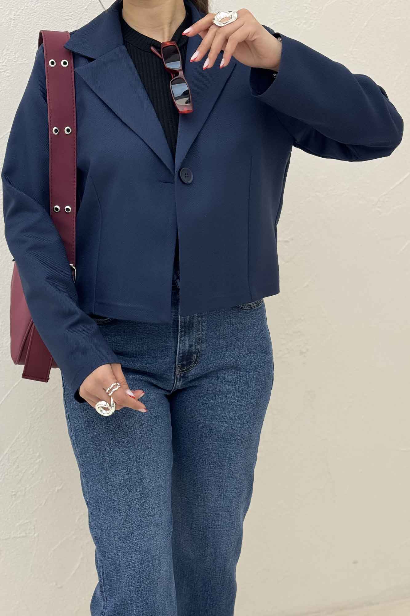 کت کراپ تک دکمه مازراتی کجراه