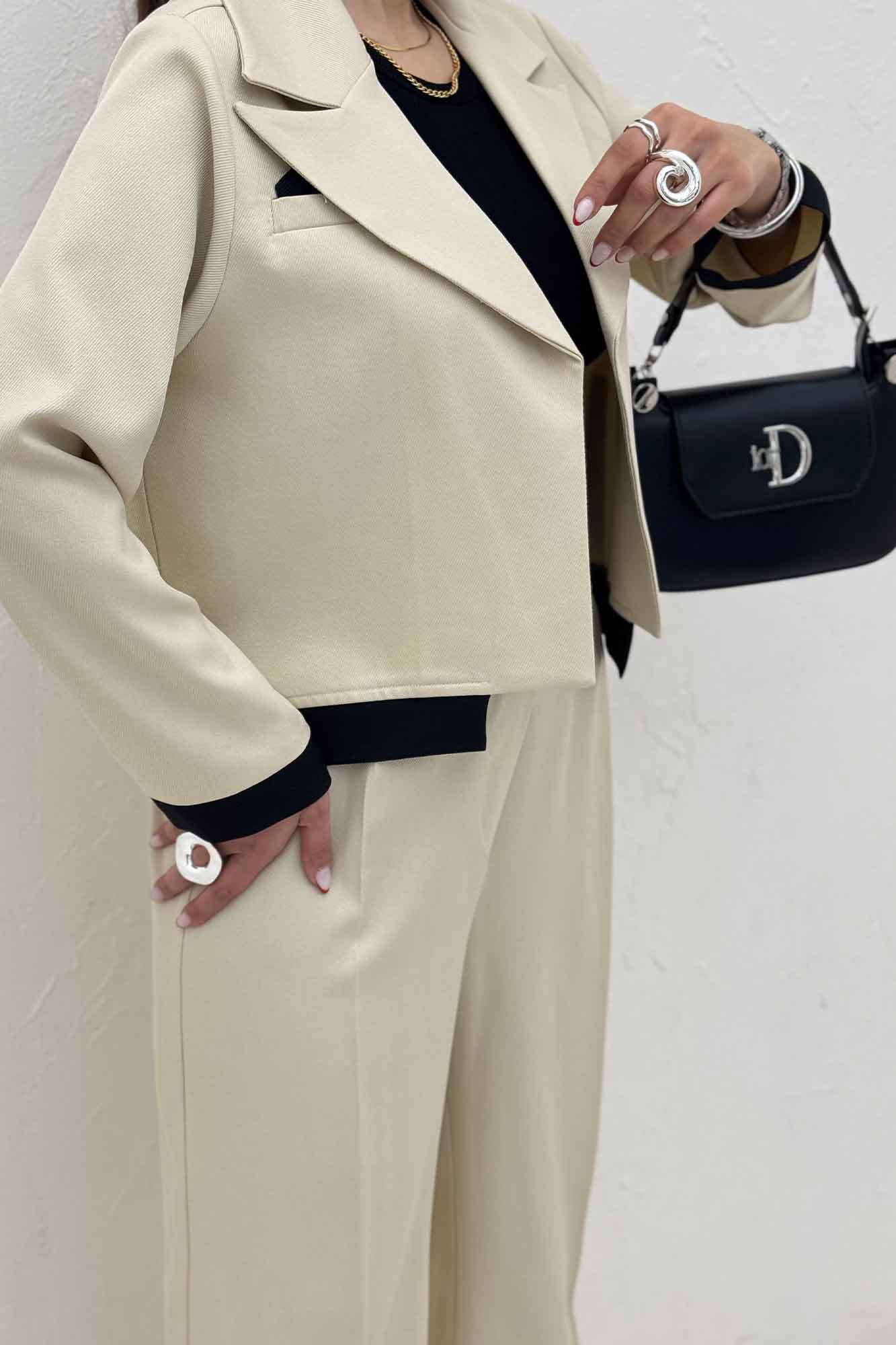 ست کت و شلوار مازراتی کجراه دو رنگ  نازیلا