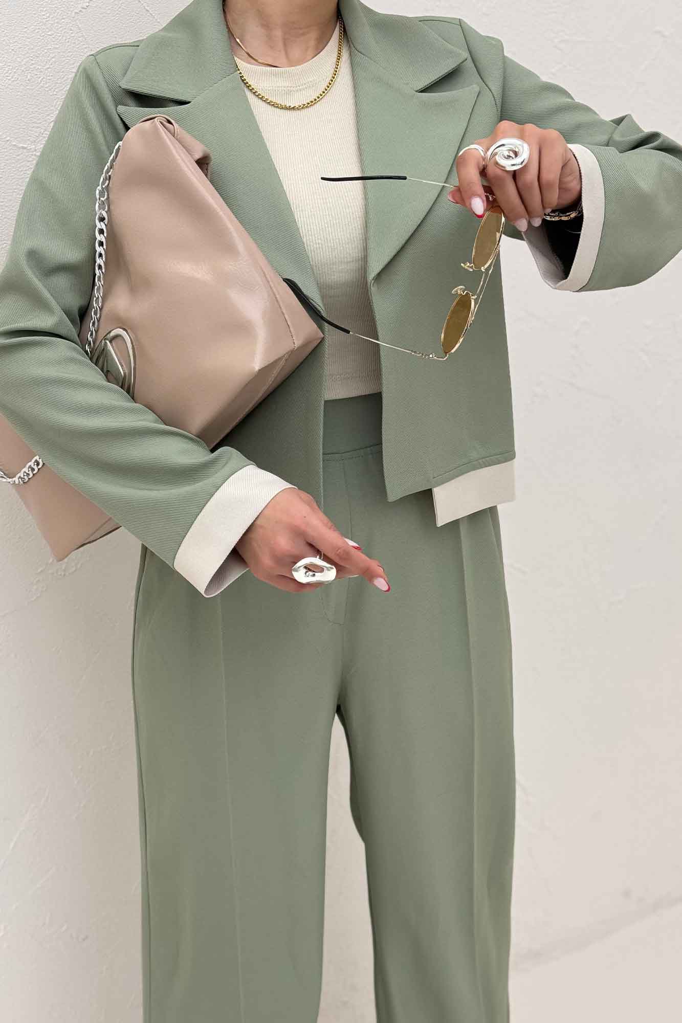 ست کت و شلوار مازراتی کجراه دو رنگ  نازیلا