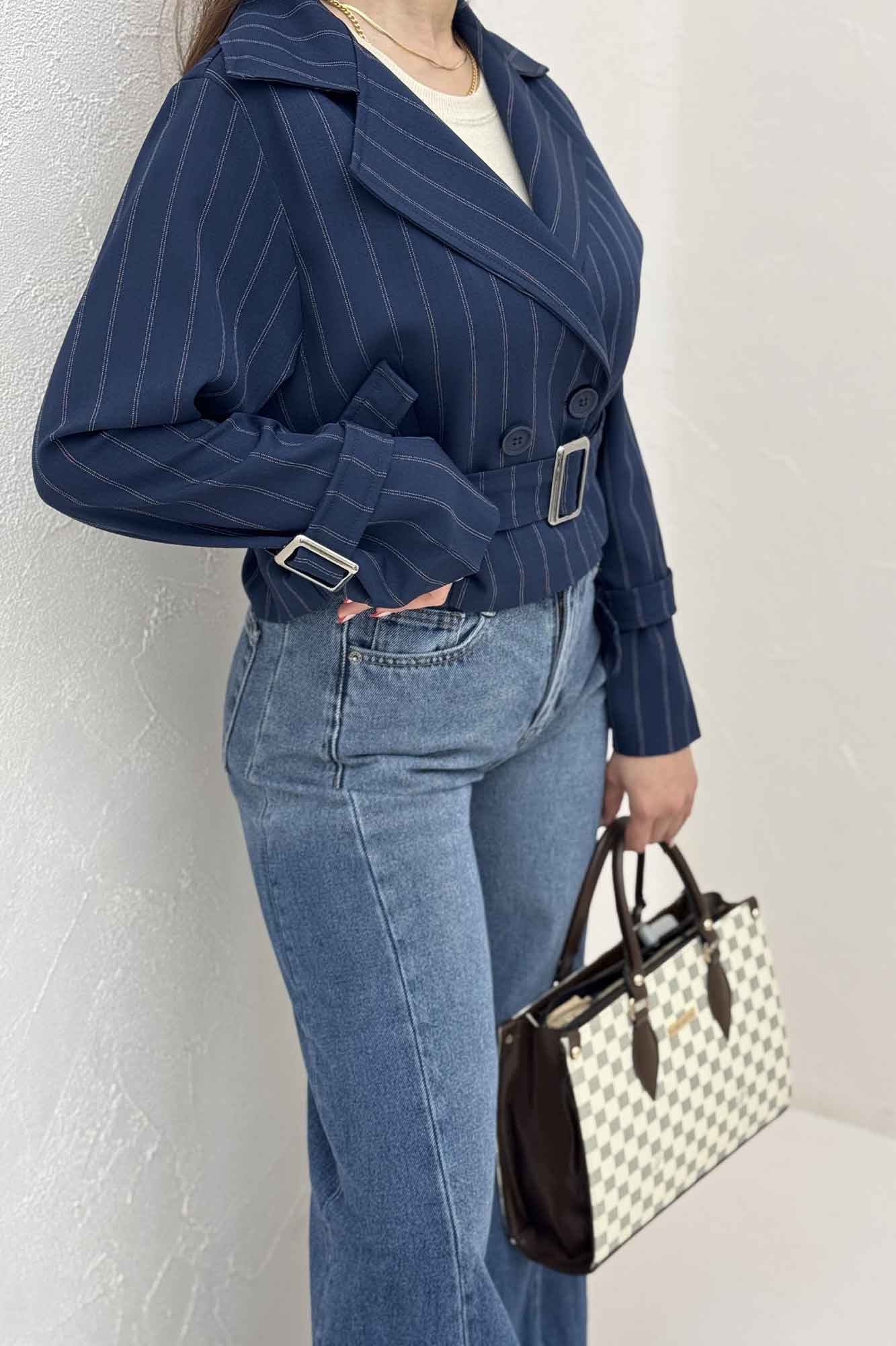 کت کراپ آستین سگگ  بزیاق دیپلمات سما 