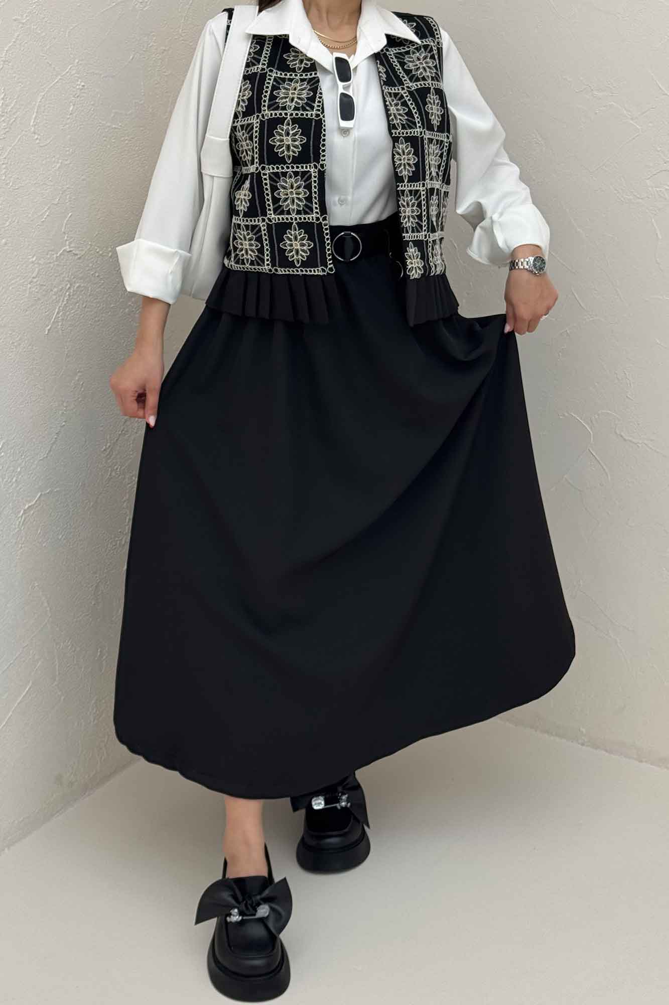 ست جلیقه دامن پایین چین سوزن دوزی طرح 8