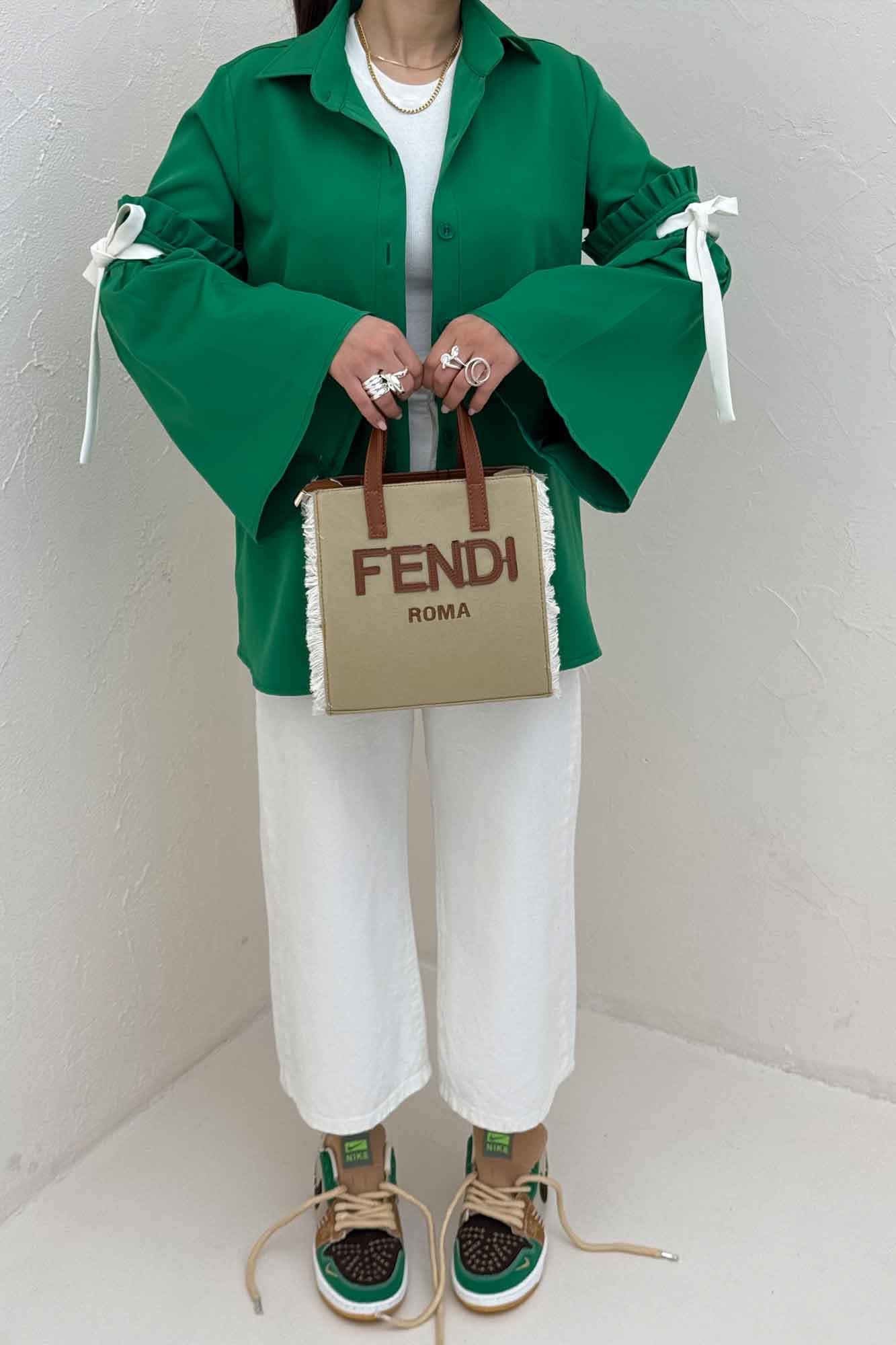 شومیز مانتویی مازراتی آستین بندی ملوسک