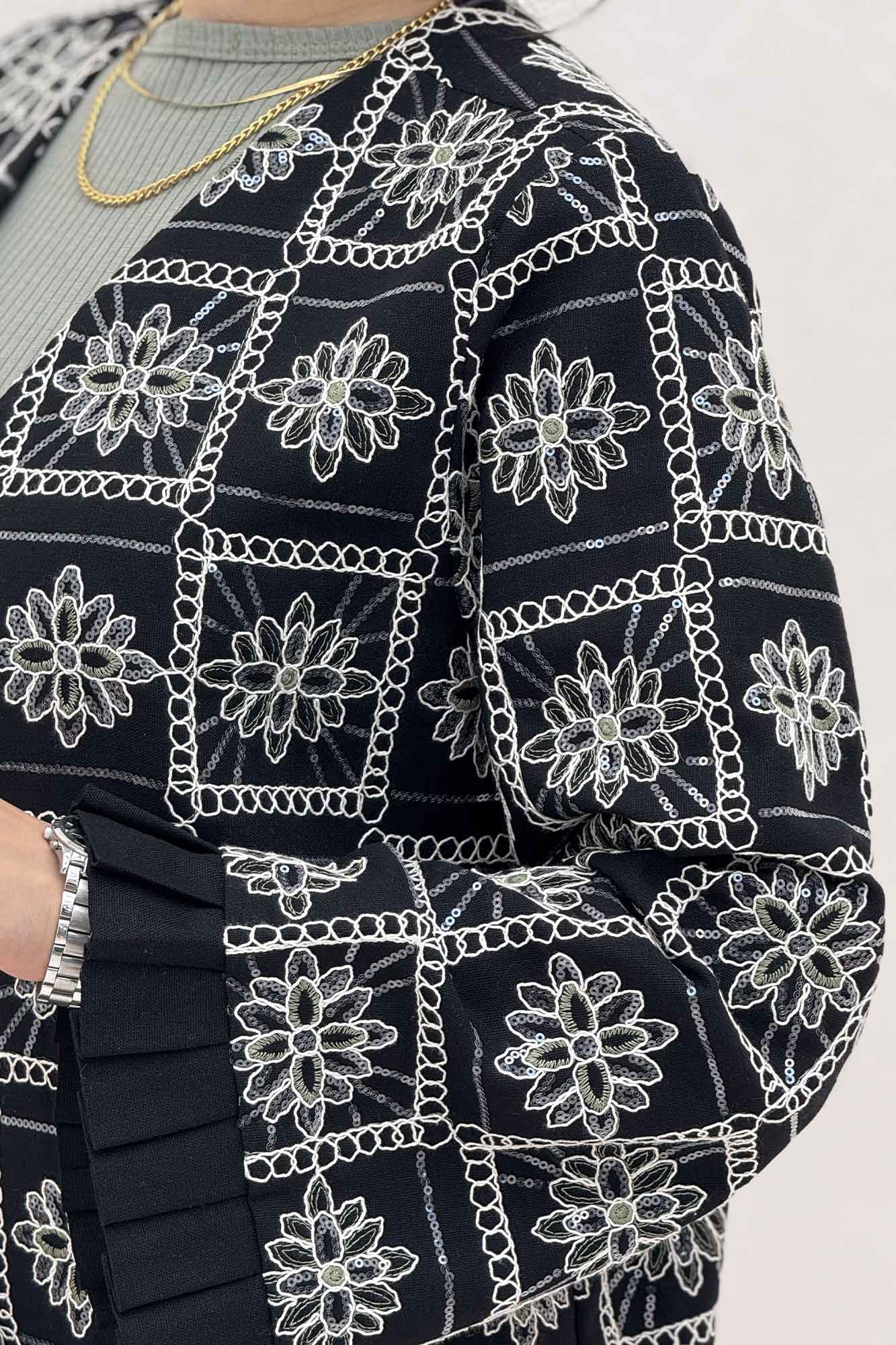 کت سوزن دوزی پایین پیلیسه طرح 8