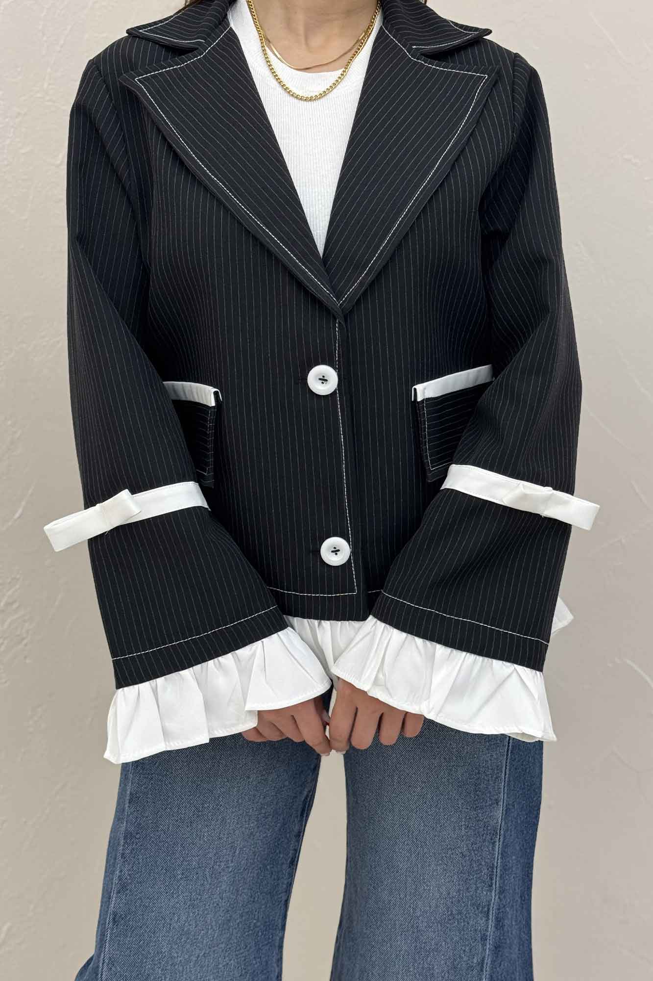 کت دیپلمات R عروسکی چین دار PECORA