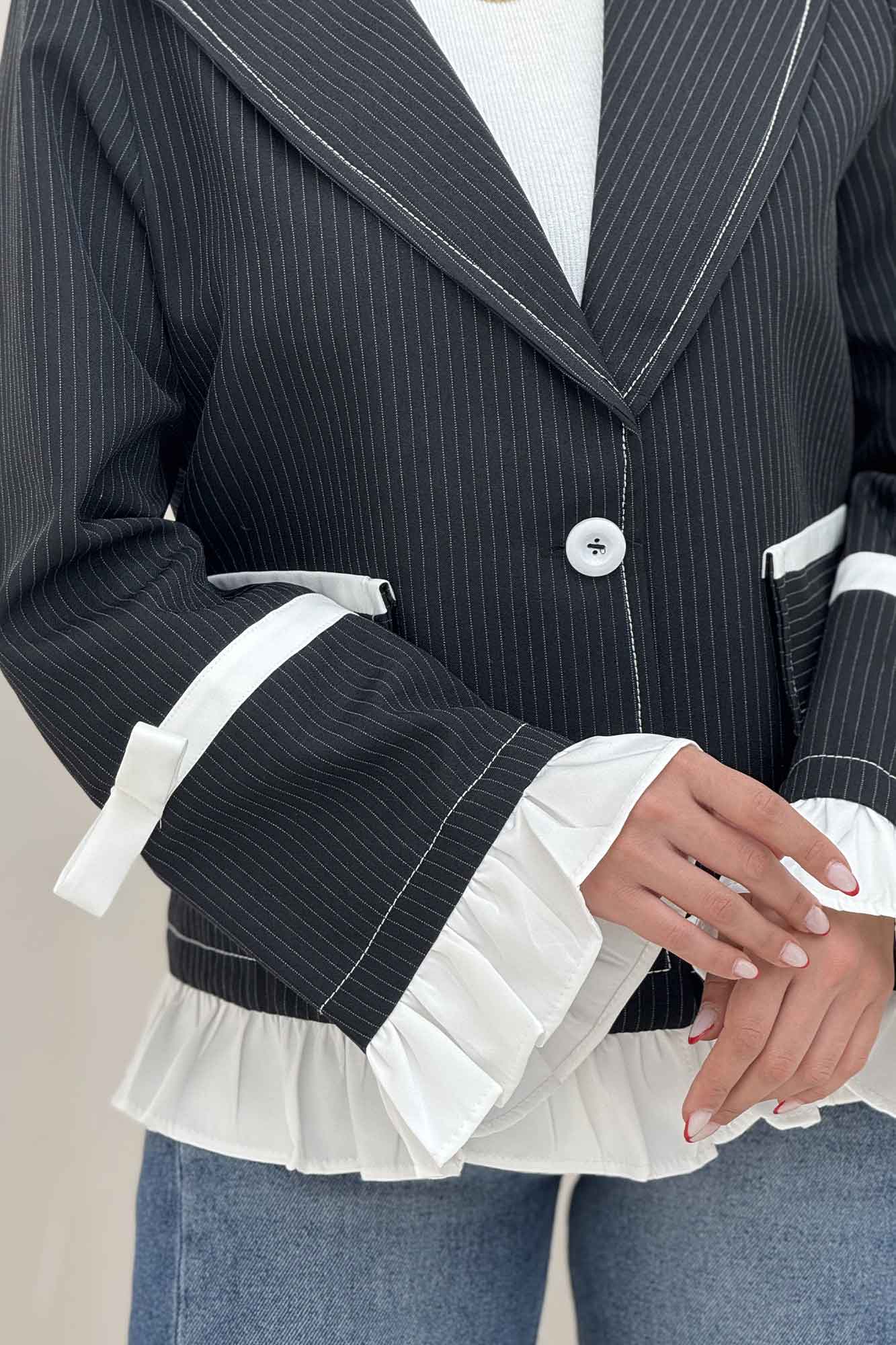 کت دیپلمات R عروسکی چین دار PECORA