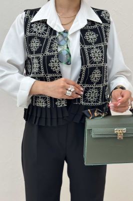 جلیقه و شلوار مازراتی چین دار سوزن دوزی طرح 8